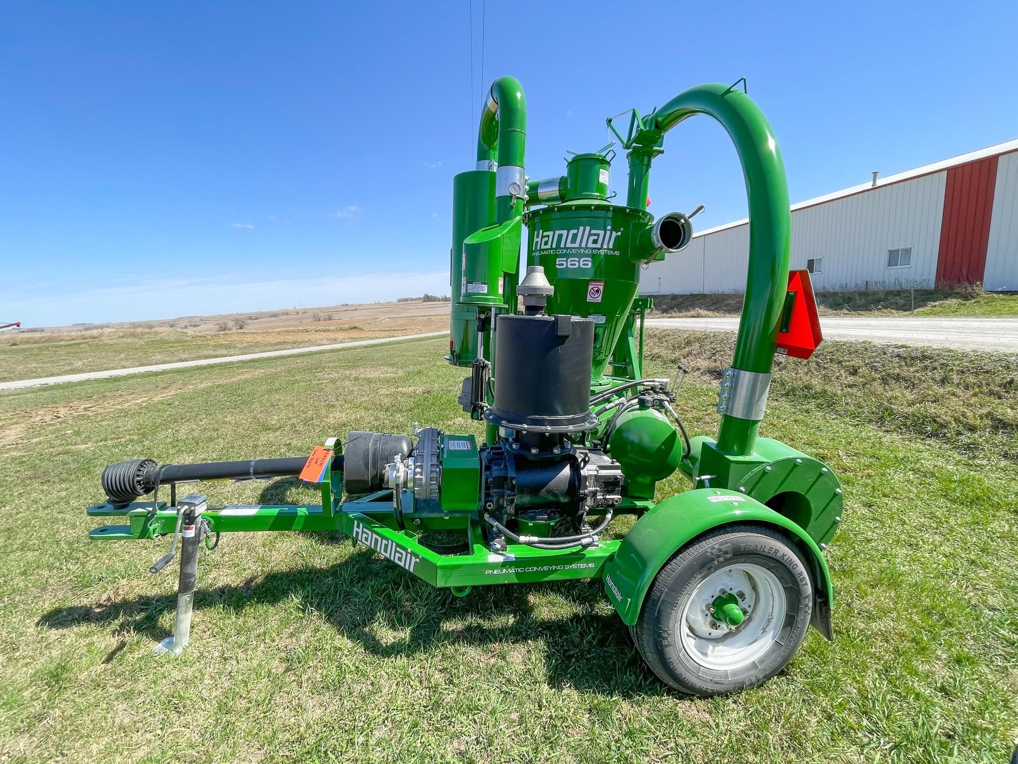 2026 Handlair 566 Grain Vac