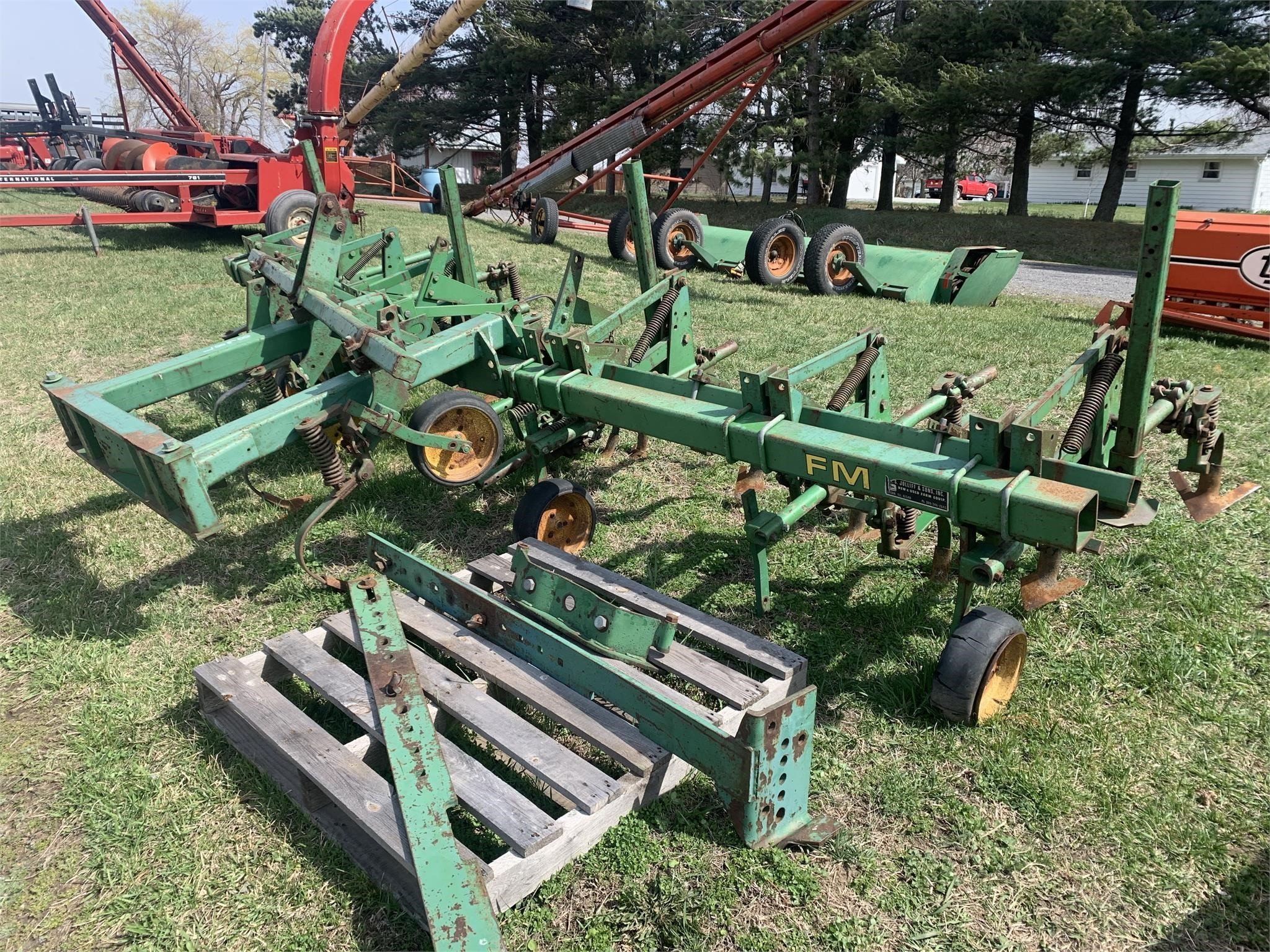  John Deere FM Cultivator