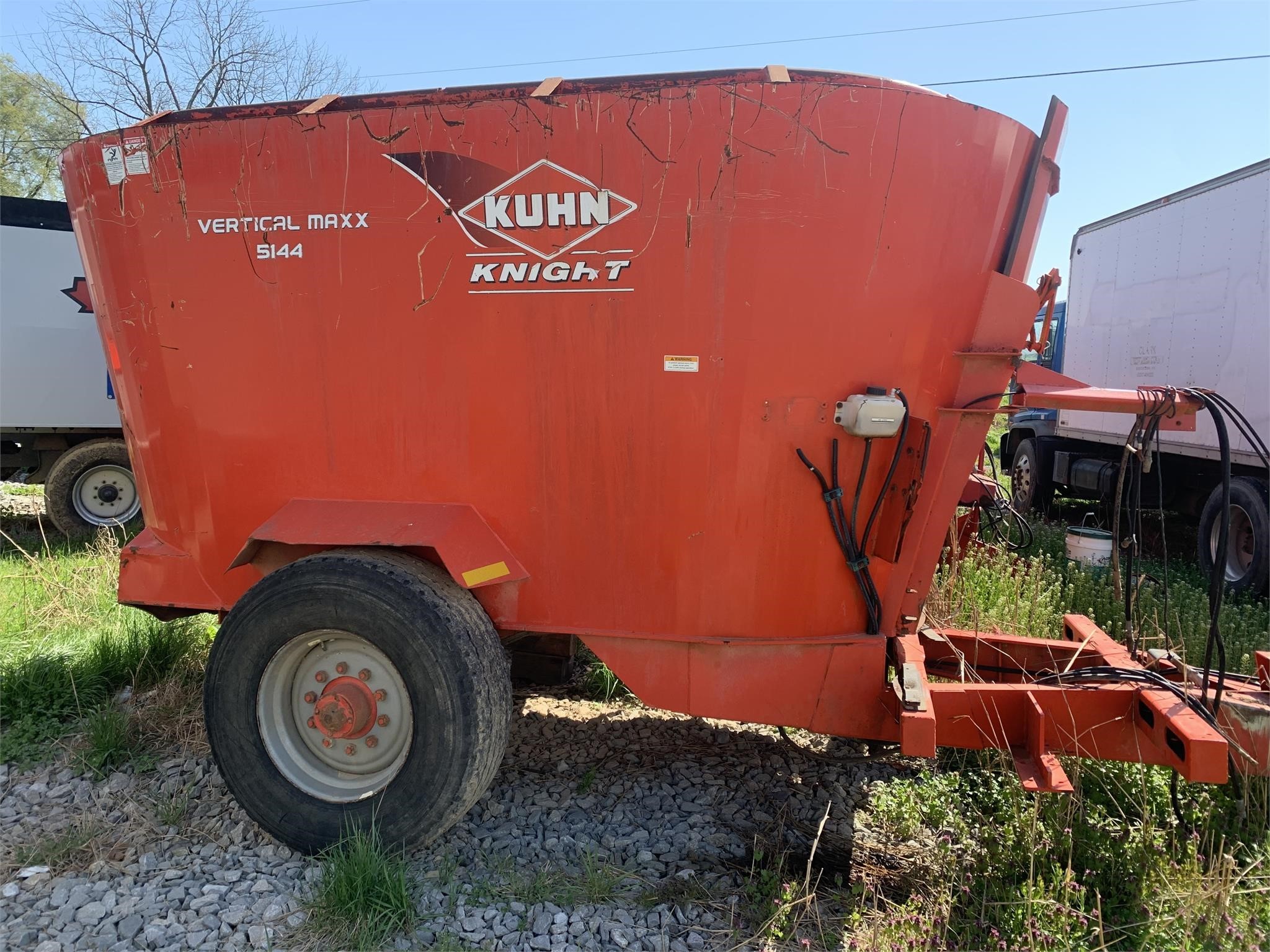  Kuhn Knight 5144 Grinders and Mixer