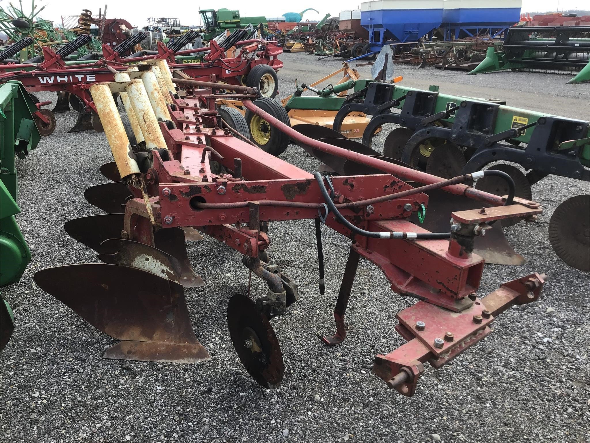  International Harvester 710 Plow