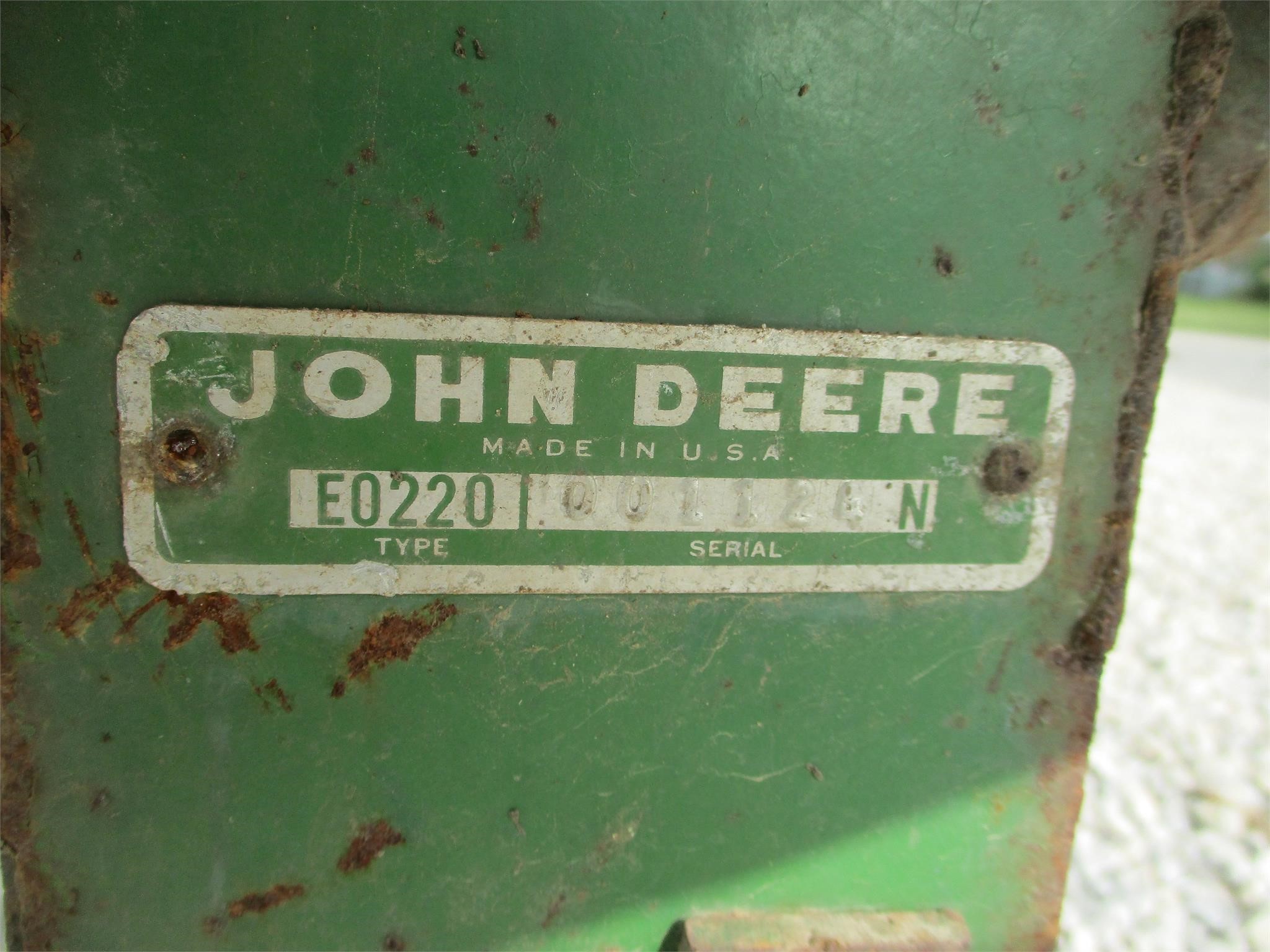  John Deere 220 Self-Propelled Sprayer