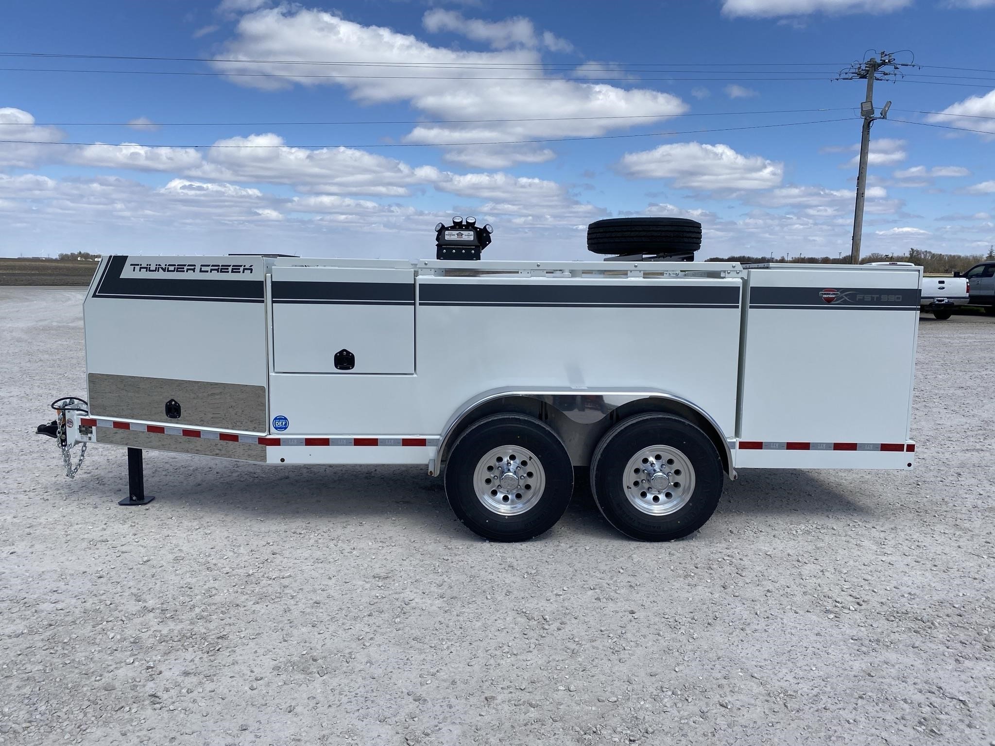 2025 Thunder Creek FST990 Fuel Trucks/Trailer