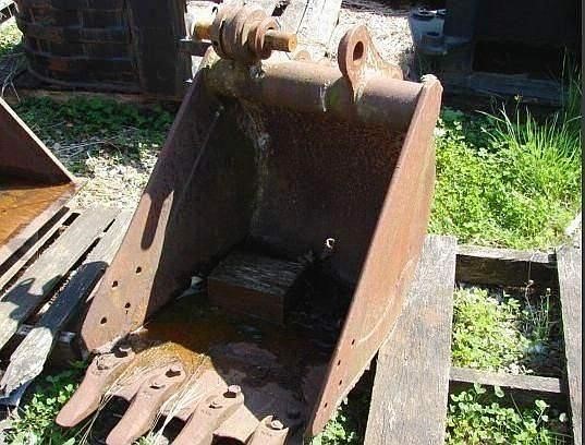 1999 Komatsu 22" Miscellaneous