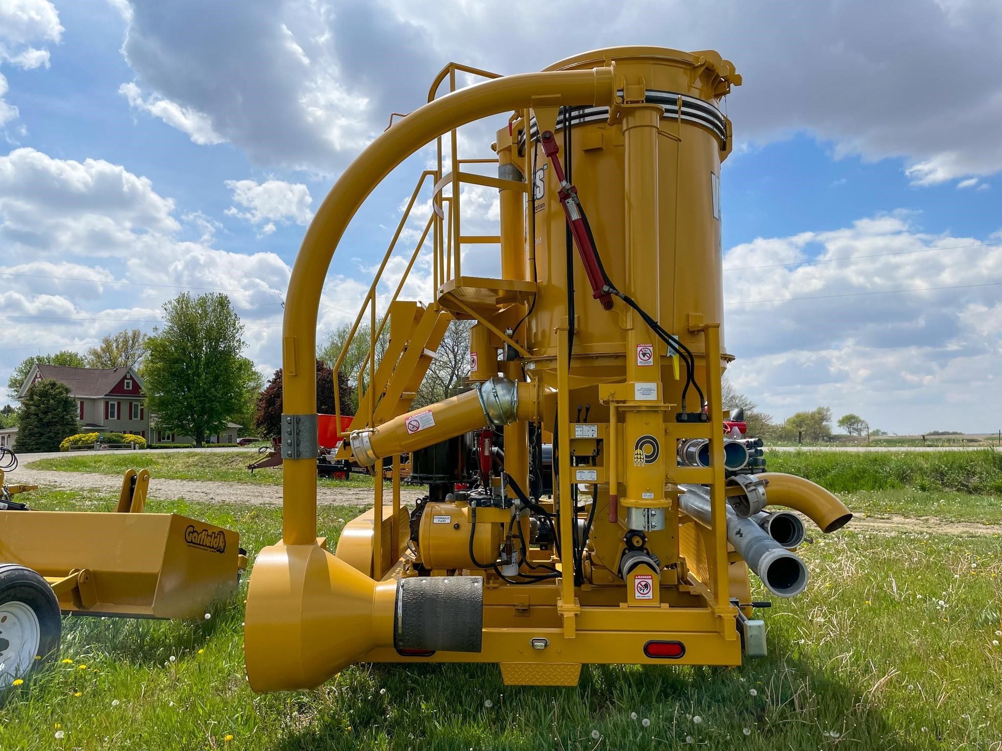 2026 VAC BOSS 4066D Grain Vac