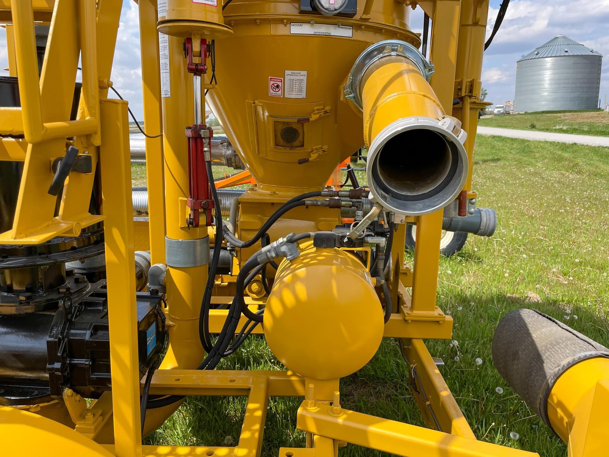 2026 VAC BOSS 4066D Grain Vac