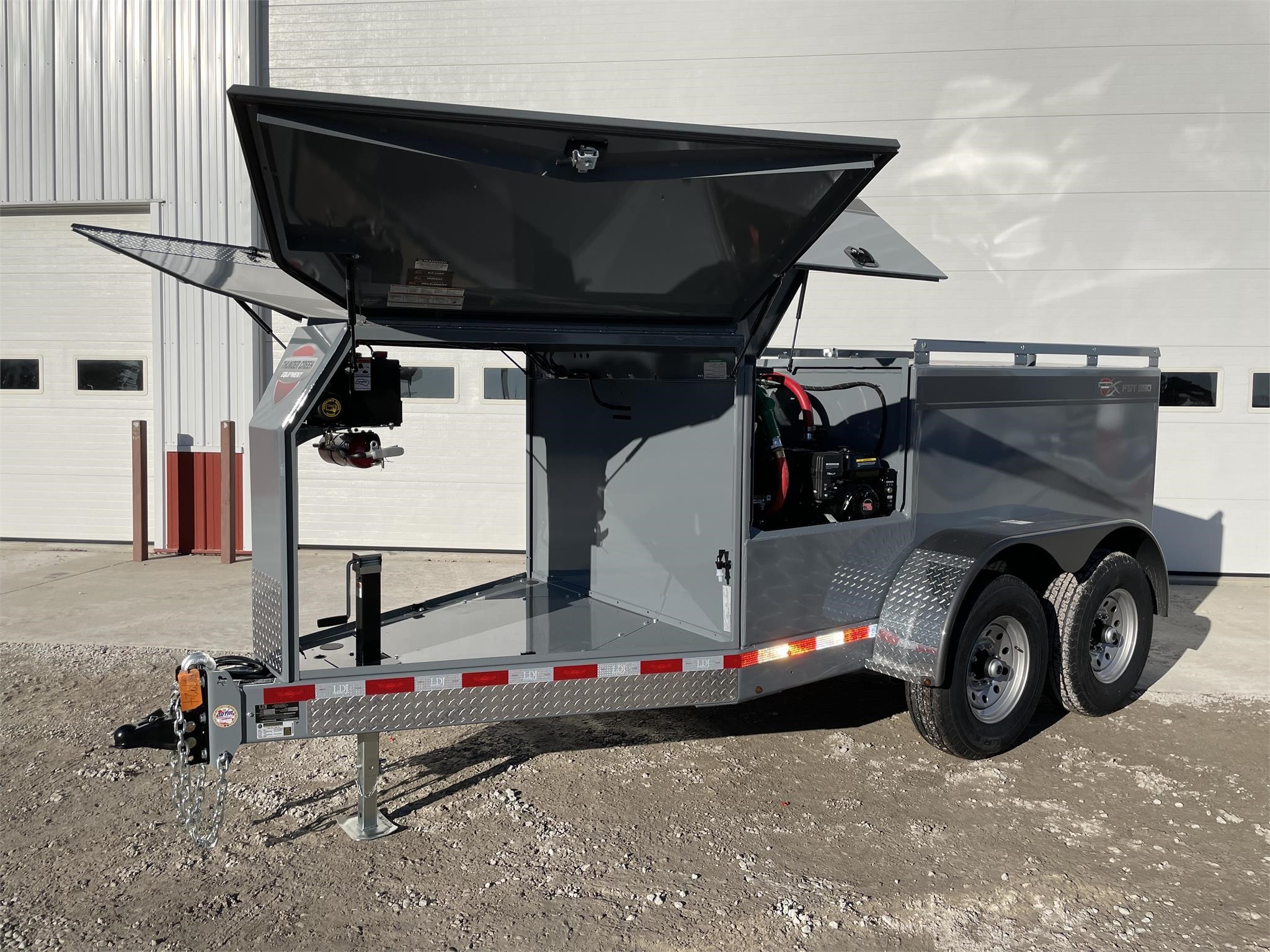 2023 Thunder Creek FST990 Fuel Trucks/Trailer