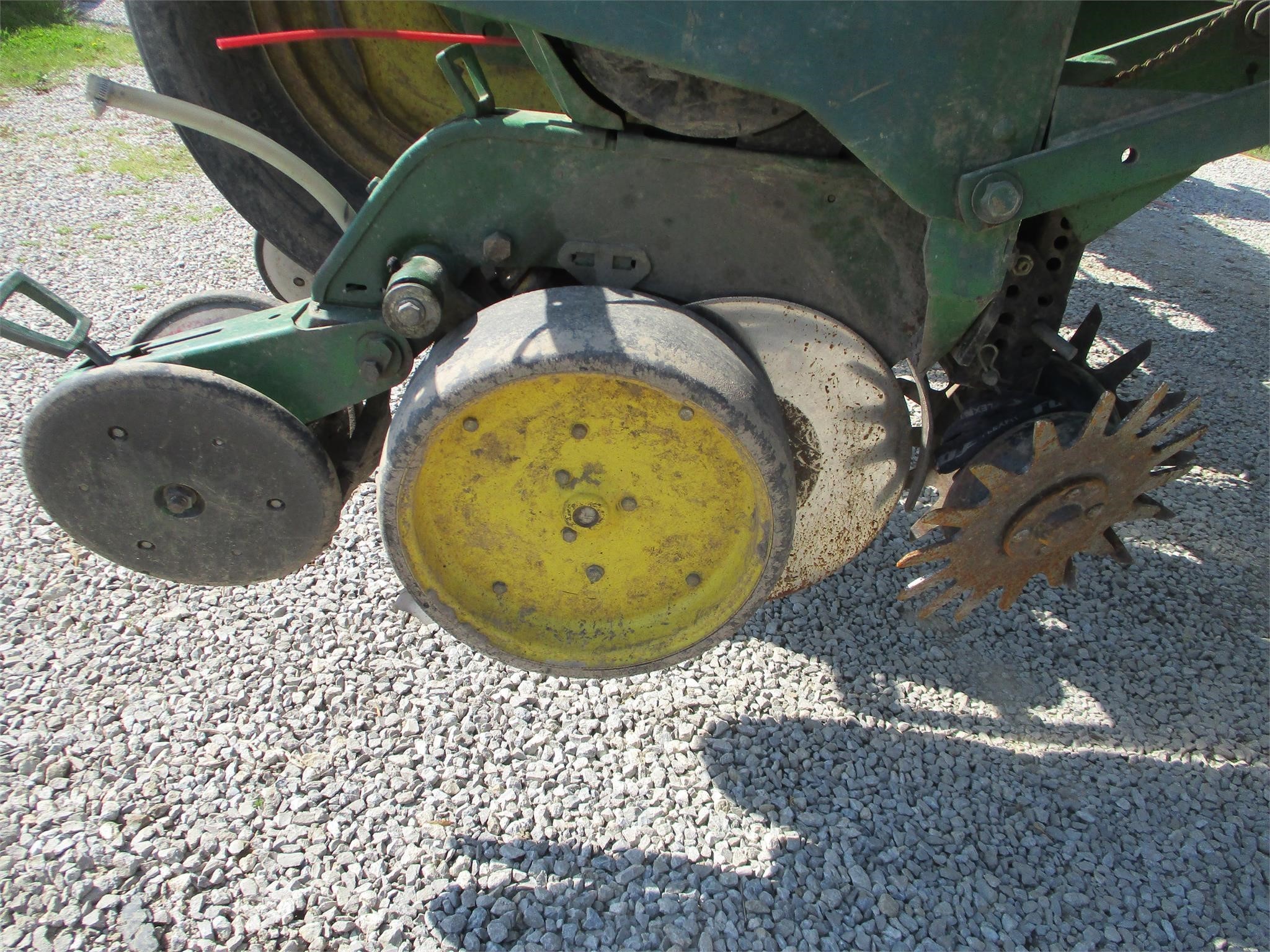  John Deere 7200 Planter