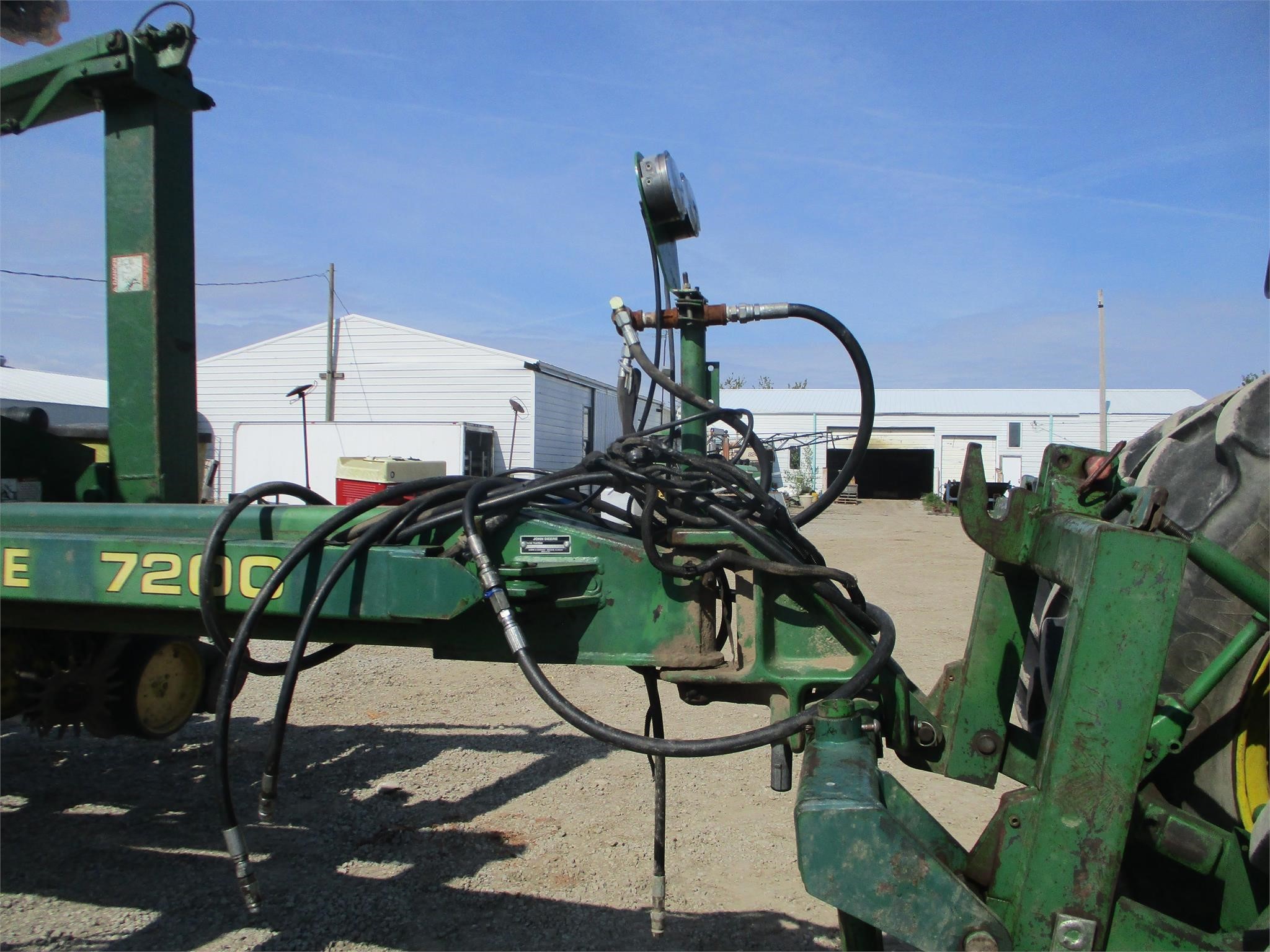  John Deere 7200 Planter
