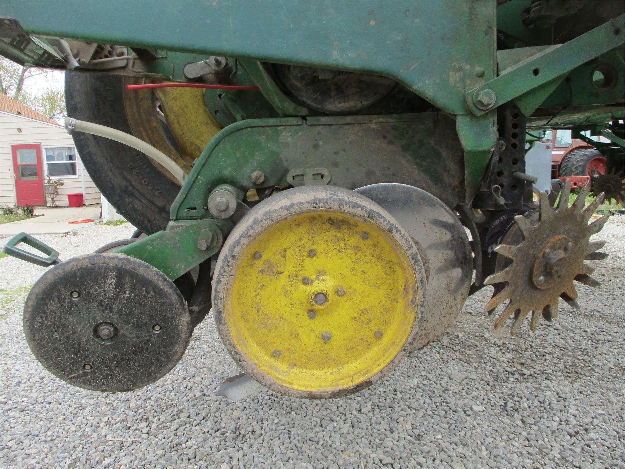  John Deere 7200 Planter