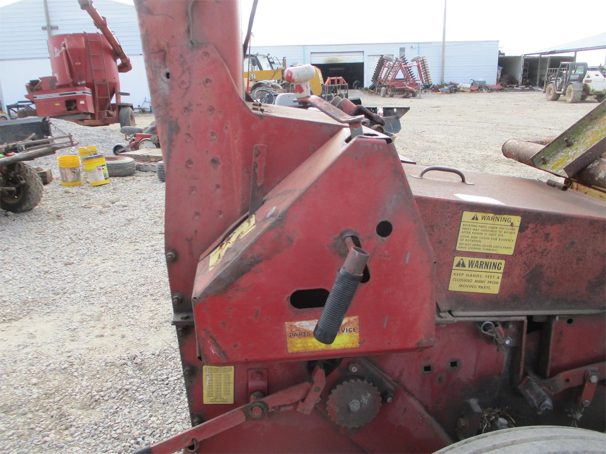  New Holland 718 Pull-Type Forage Harvester
