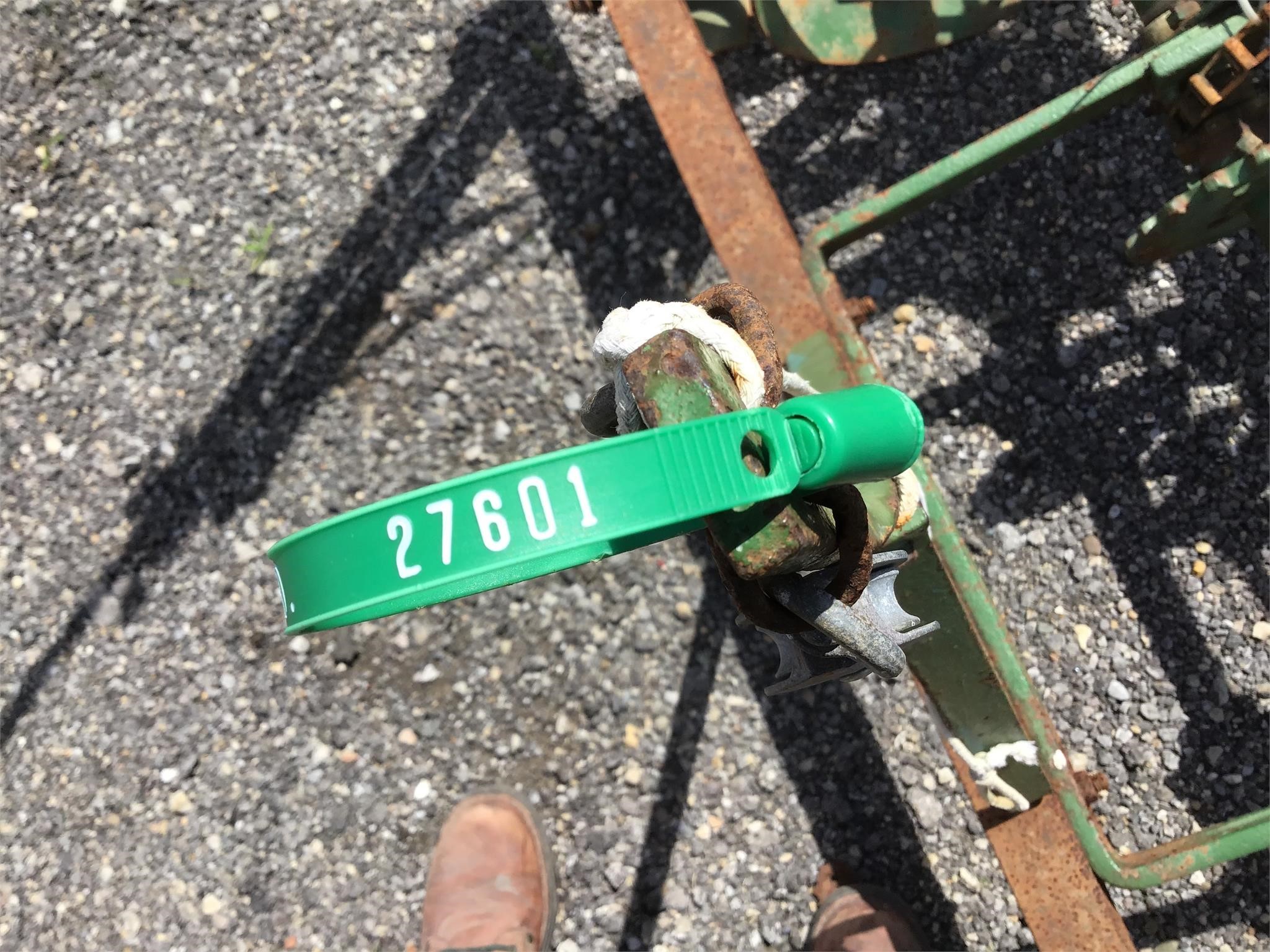  Black Hawk 2R Planter