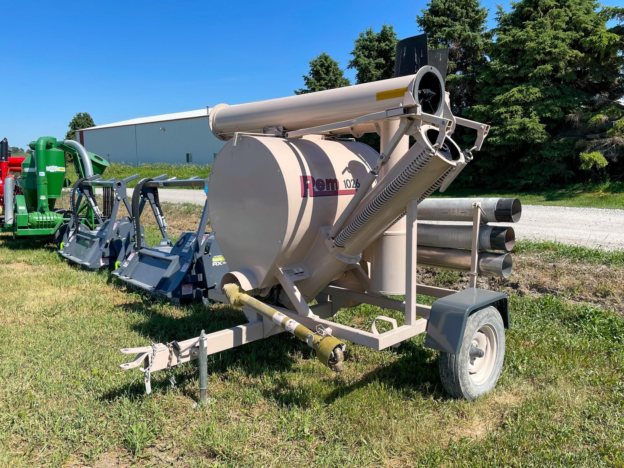 2000 Rem 1026B Grain Vac