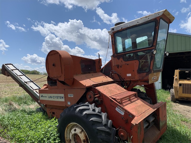 New Idea 737 Corn Picker 3,995 Machinery Pete
