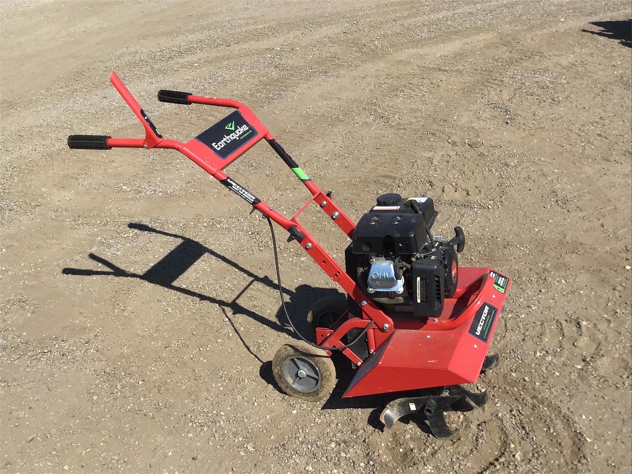  Earthquake Vector Accessories and Attachment
