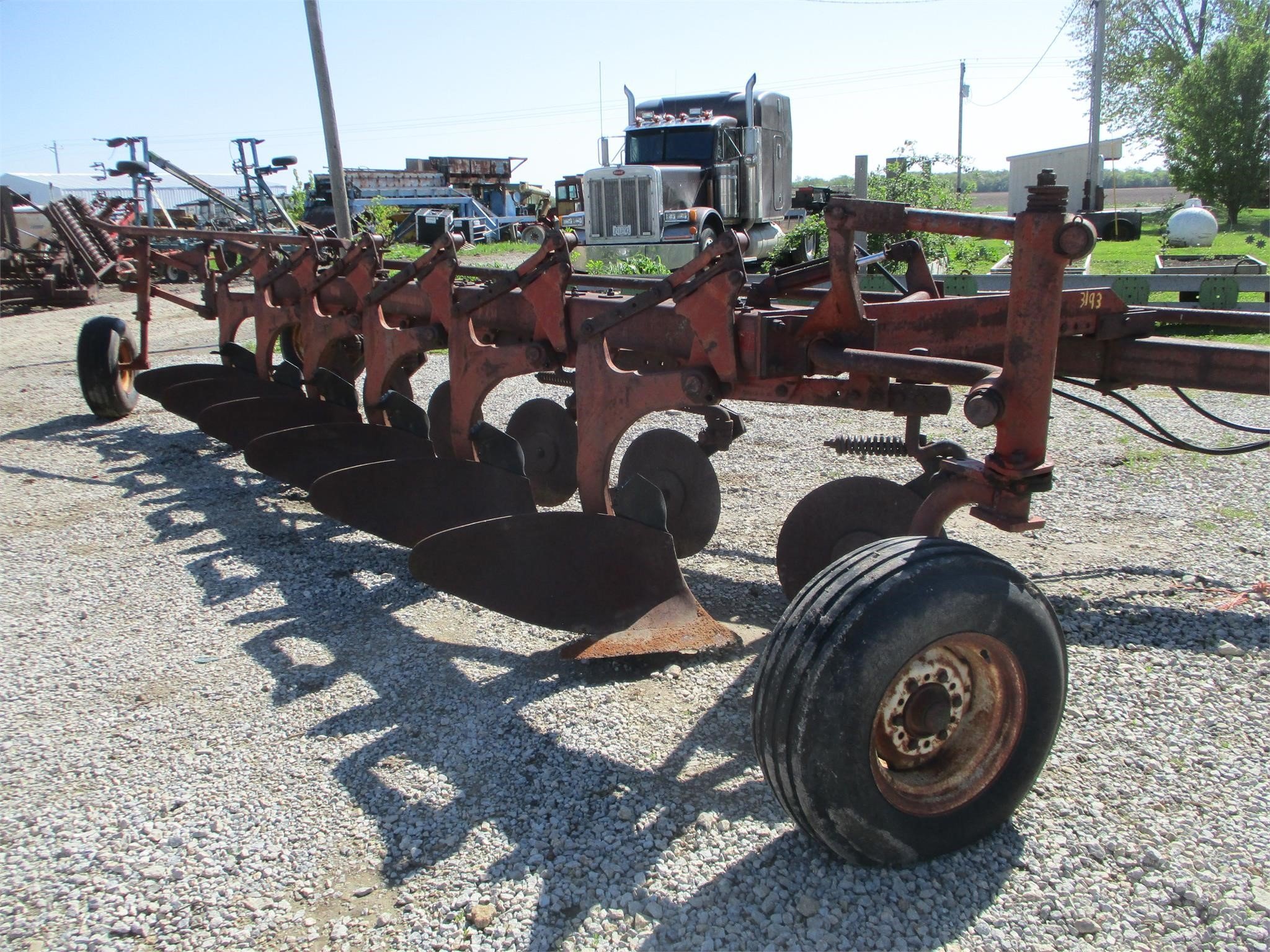  International Harvester 720 Plow