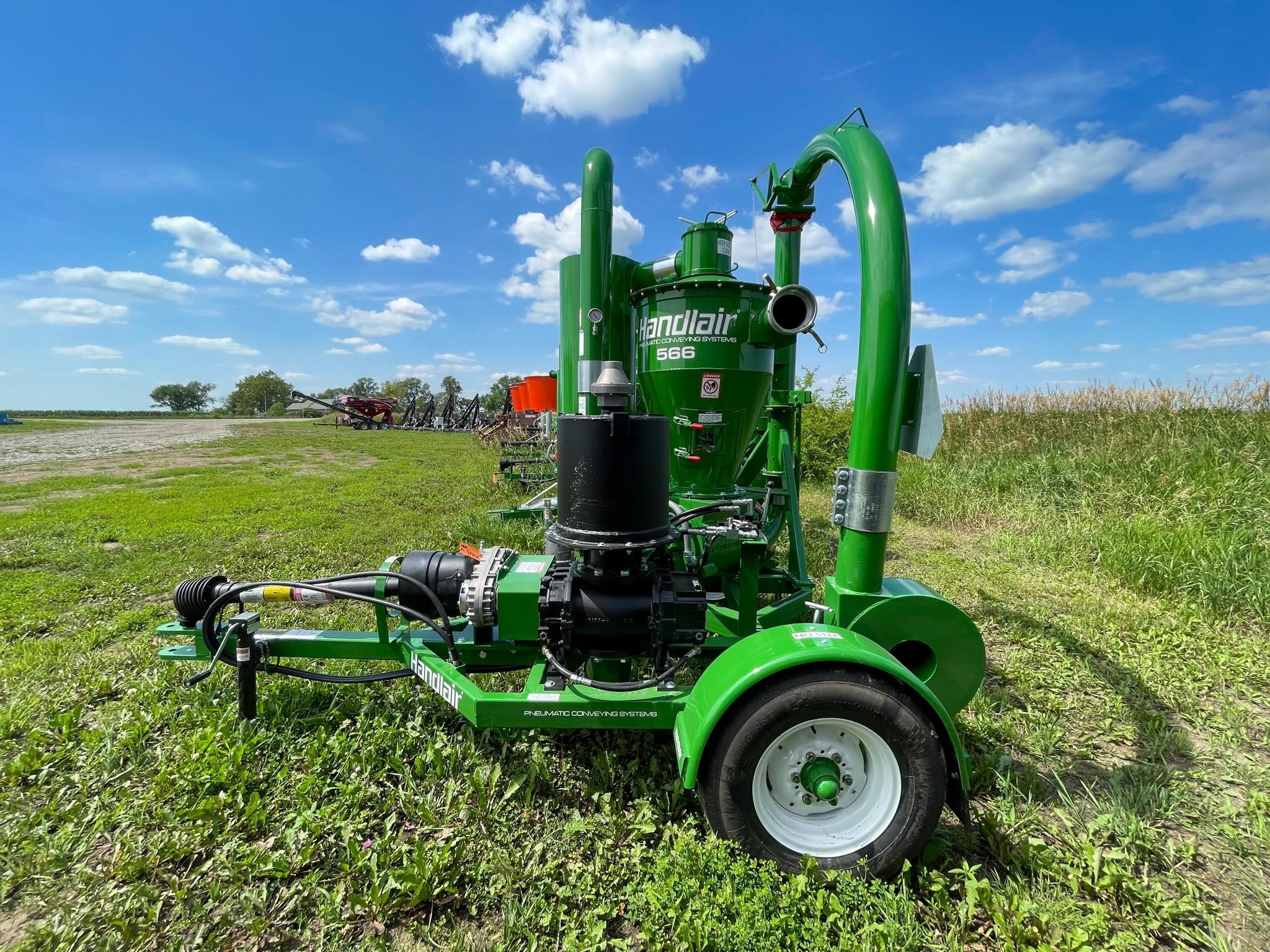 2025 Handlair 566 Grain Vac