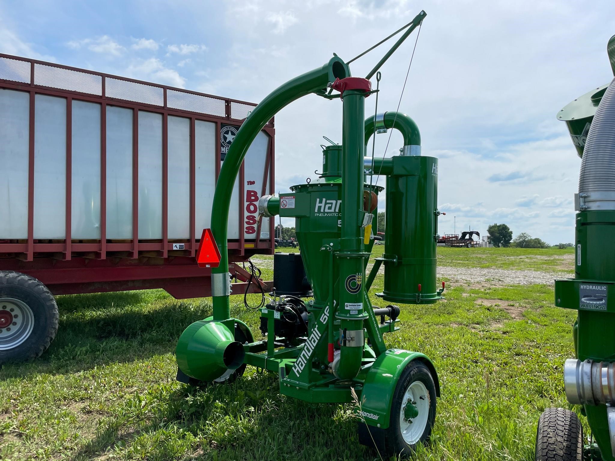 2025 Handlair 566 Grain Vac