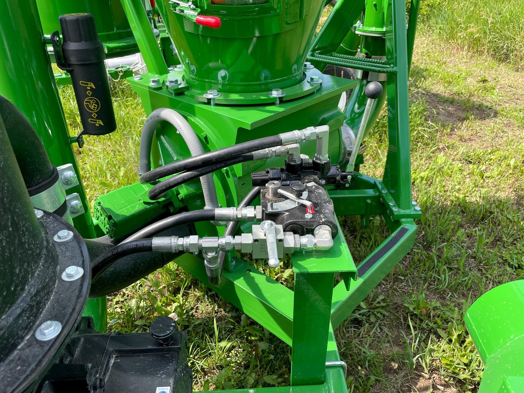 2025 Handlair 566 Grain Vac