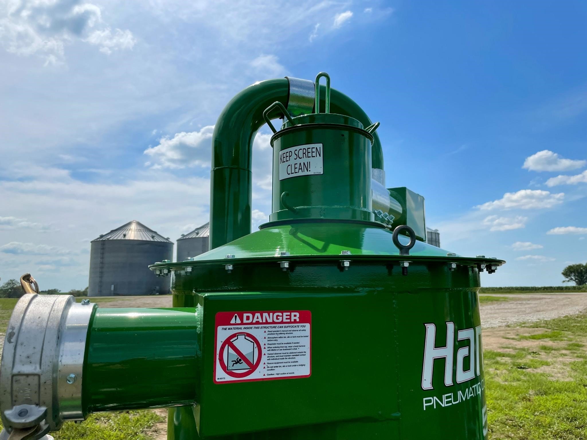 2025 Handlair 566 Grain Vac