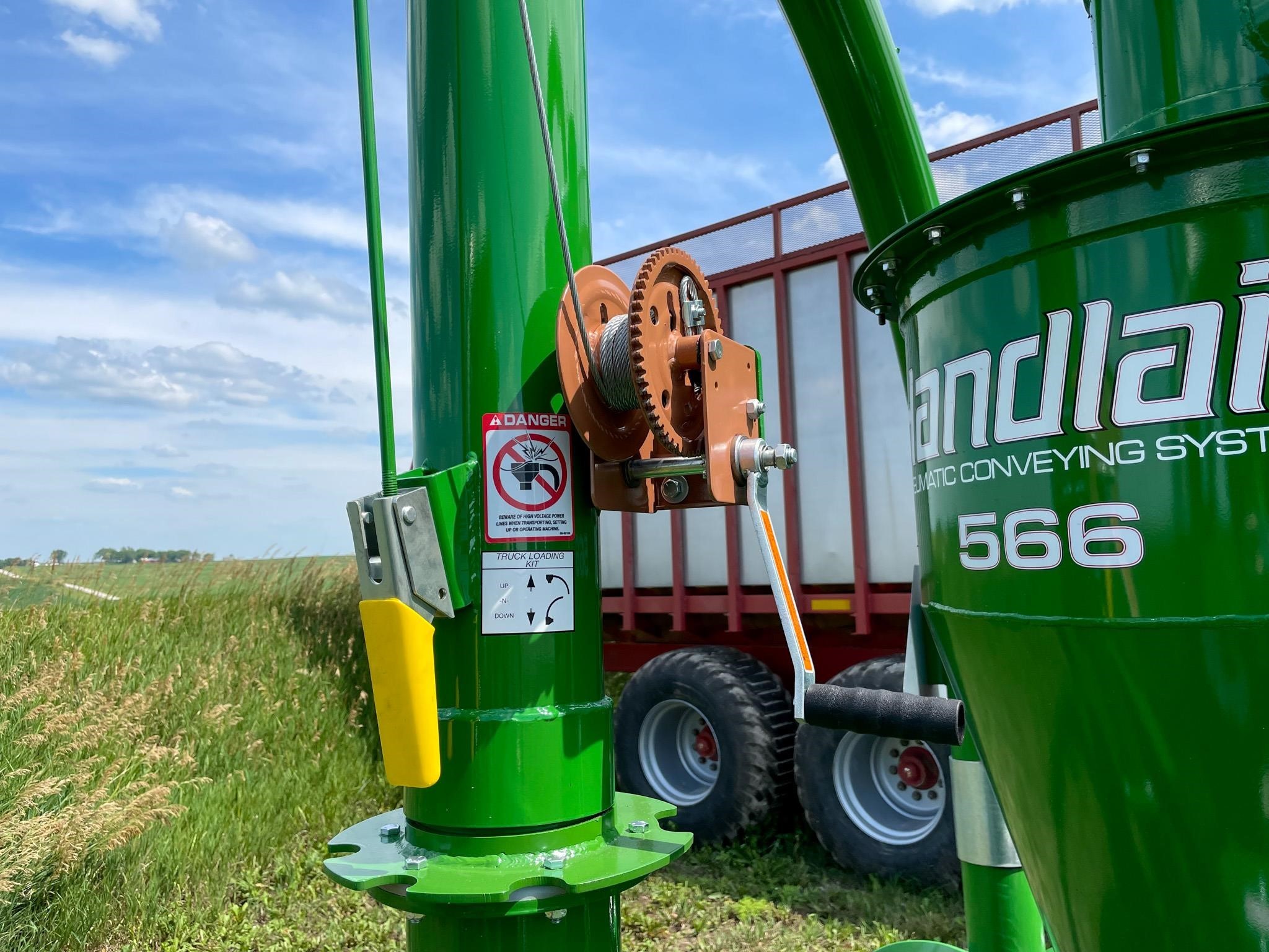 2025 Handlair 566 Grain Vac