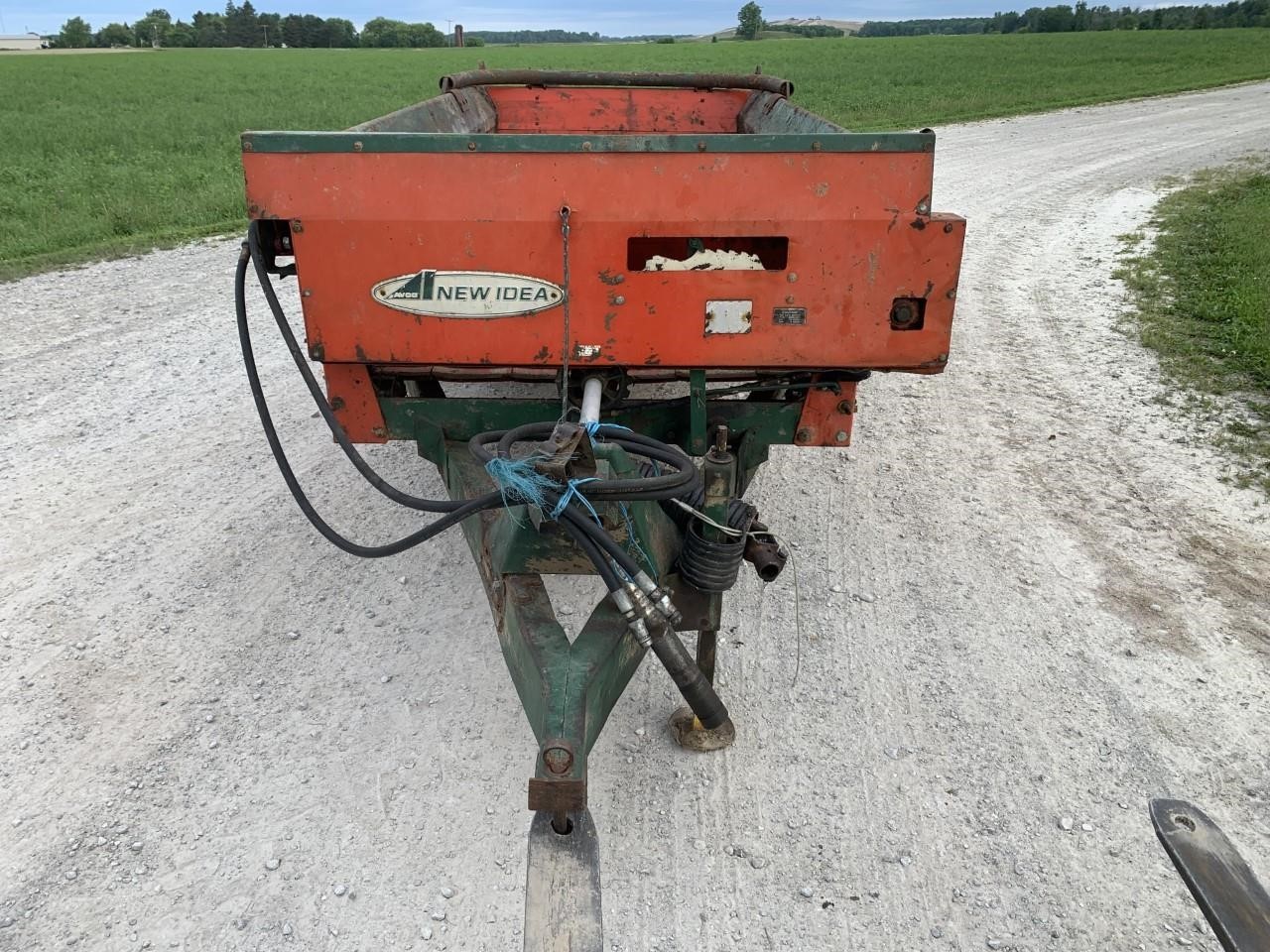 New Idea 217 Manure Spreader 4,950 Machinery Pete