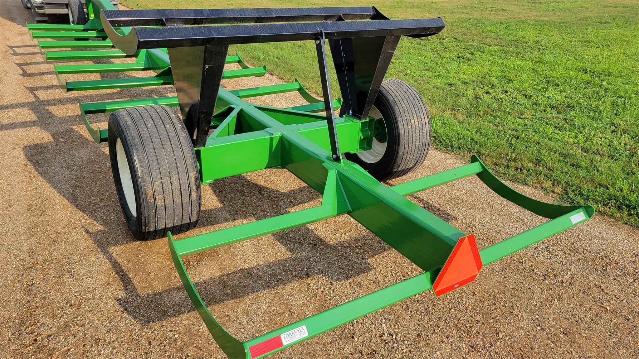 2025 Notch BT10-30K Bale Wagons and Trailer