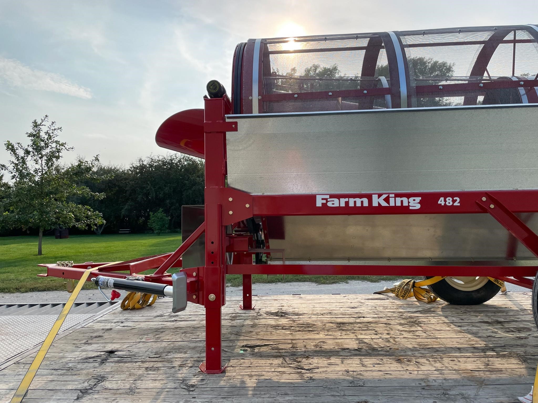 2026 Farm King Y482 Grain Cleaner