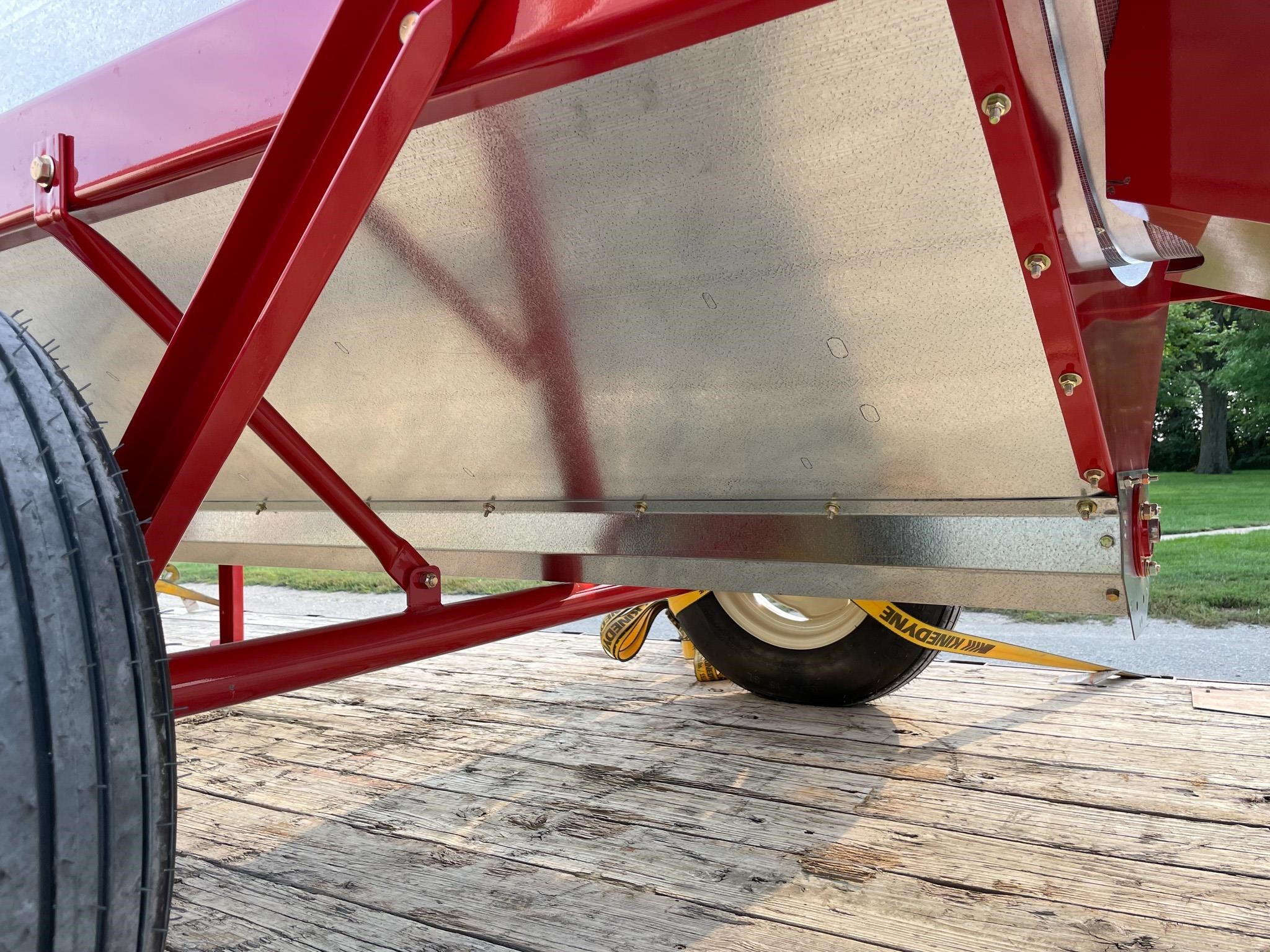 2026 Farm King Y482 Grain Cleaner