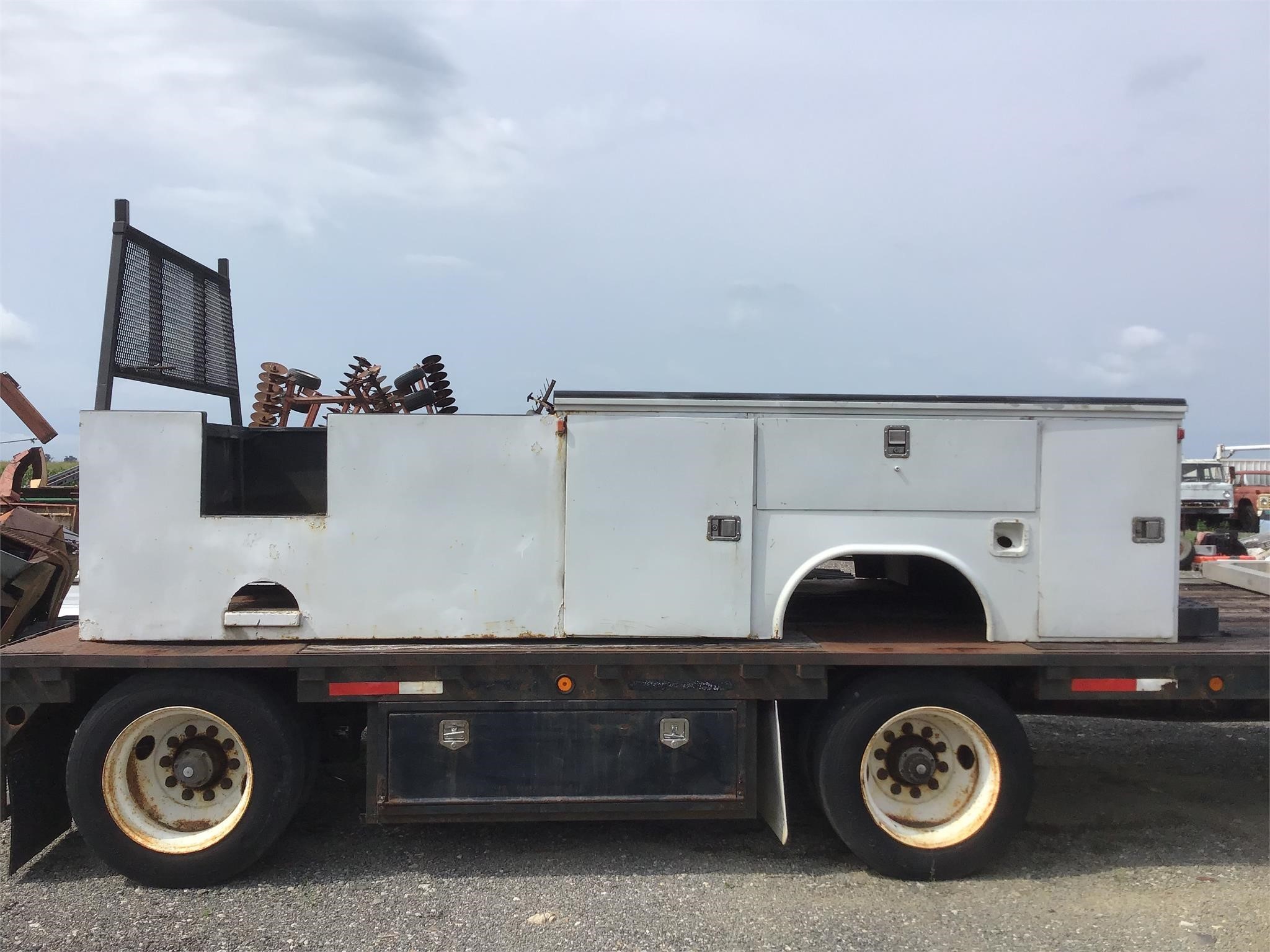  Unknown 16’ UTILITY BED Truck Bed