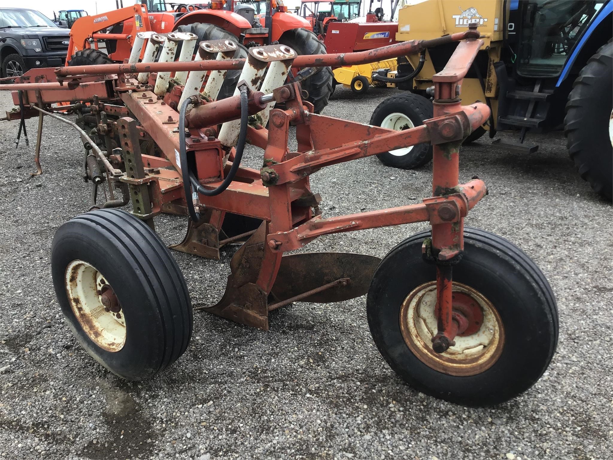  International Harvester 720 Plow