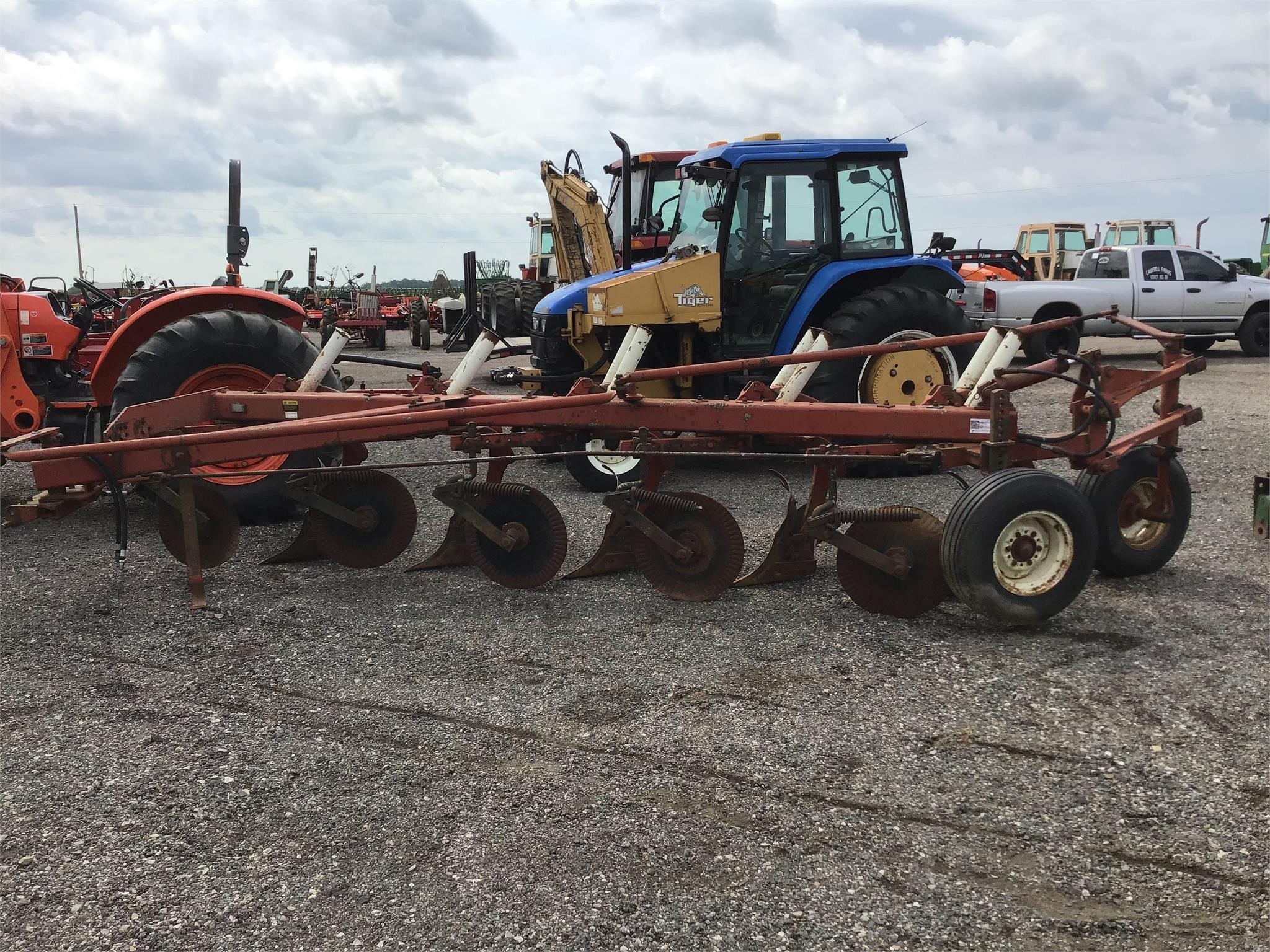  International Harvester 720 Plow