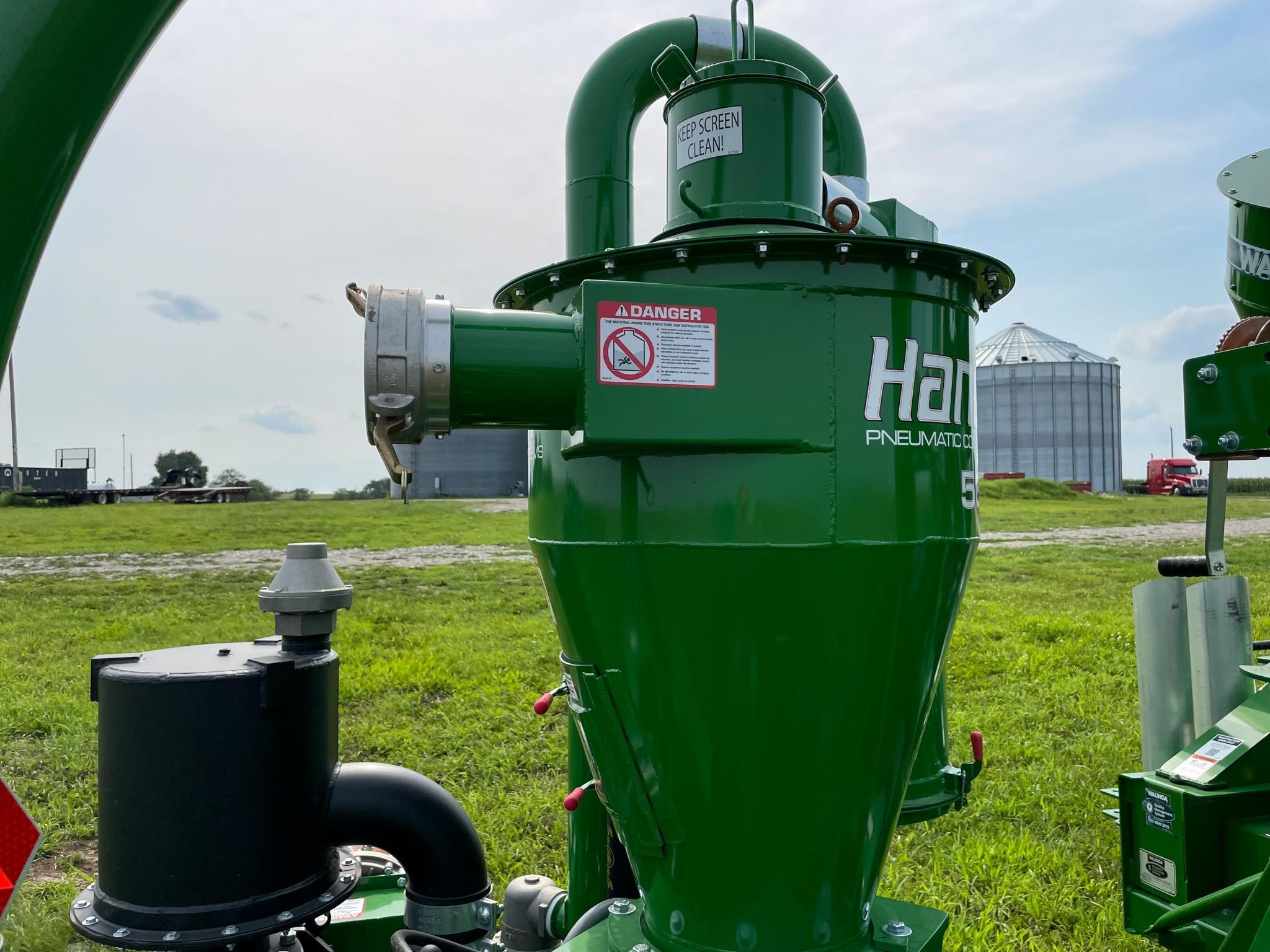 2026 Handlair 566 Grain Vac