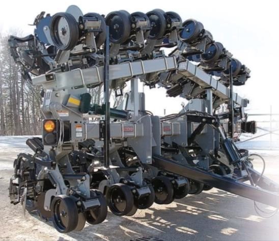 2026 Hiniker 6000 Cultivator