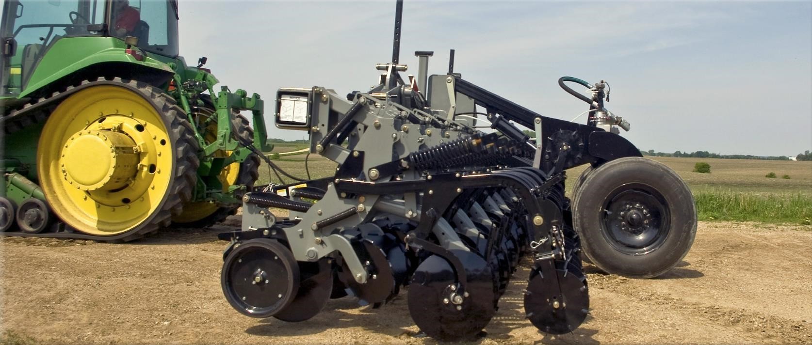 2026 Hiniker 6000 Cultivator