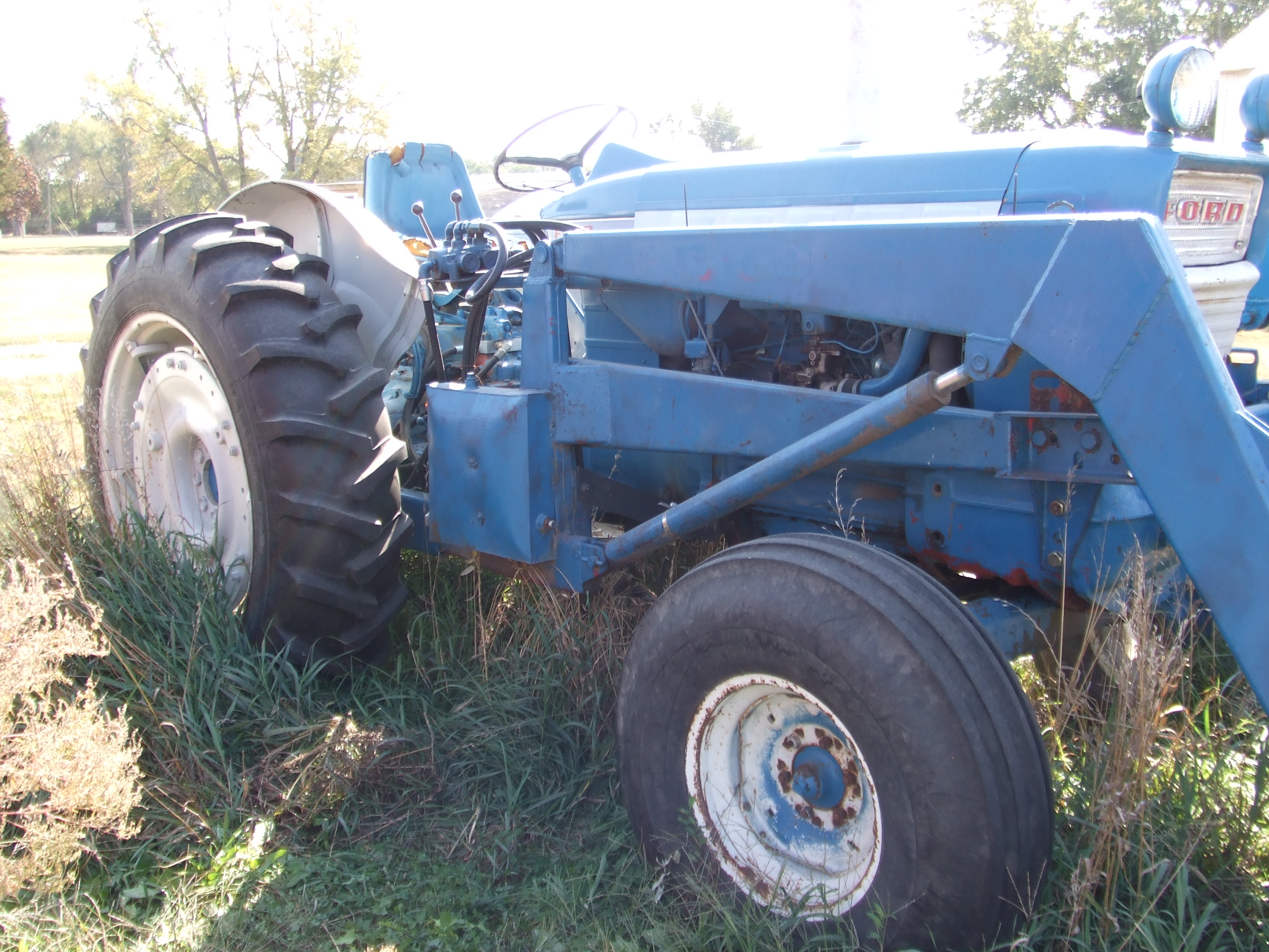  Ford 5000 Tractor