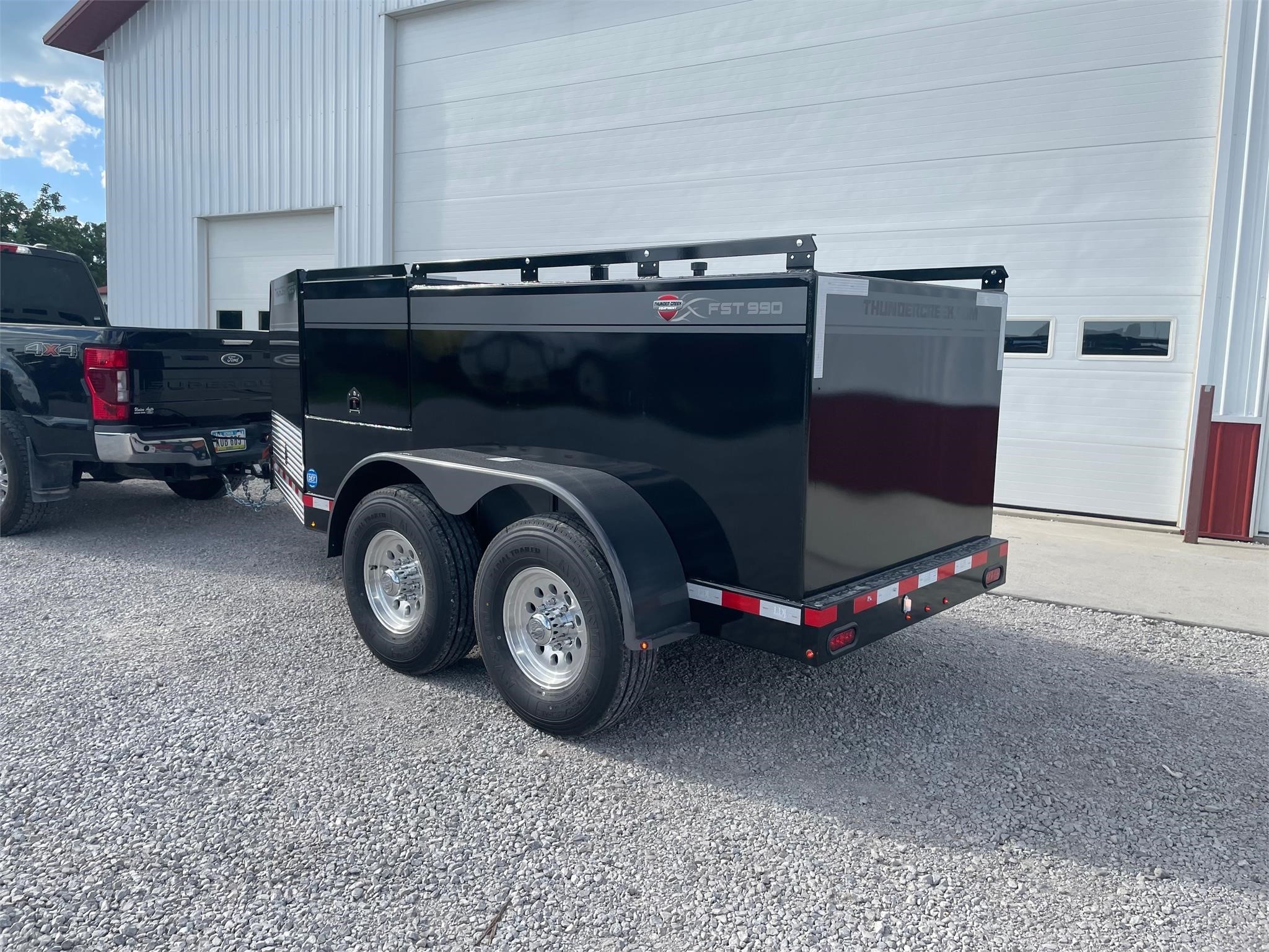 2023 Thunder Creek FST990 Fuel Trucks/Trailer