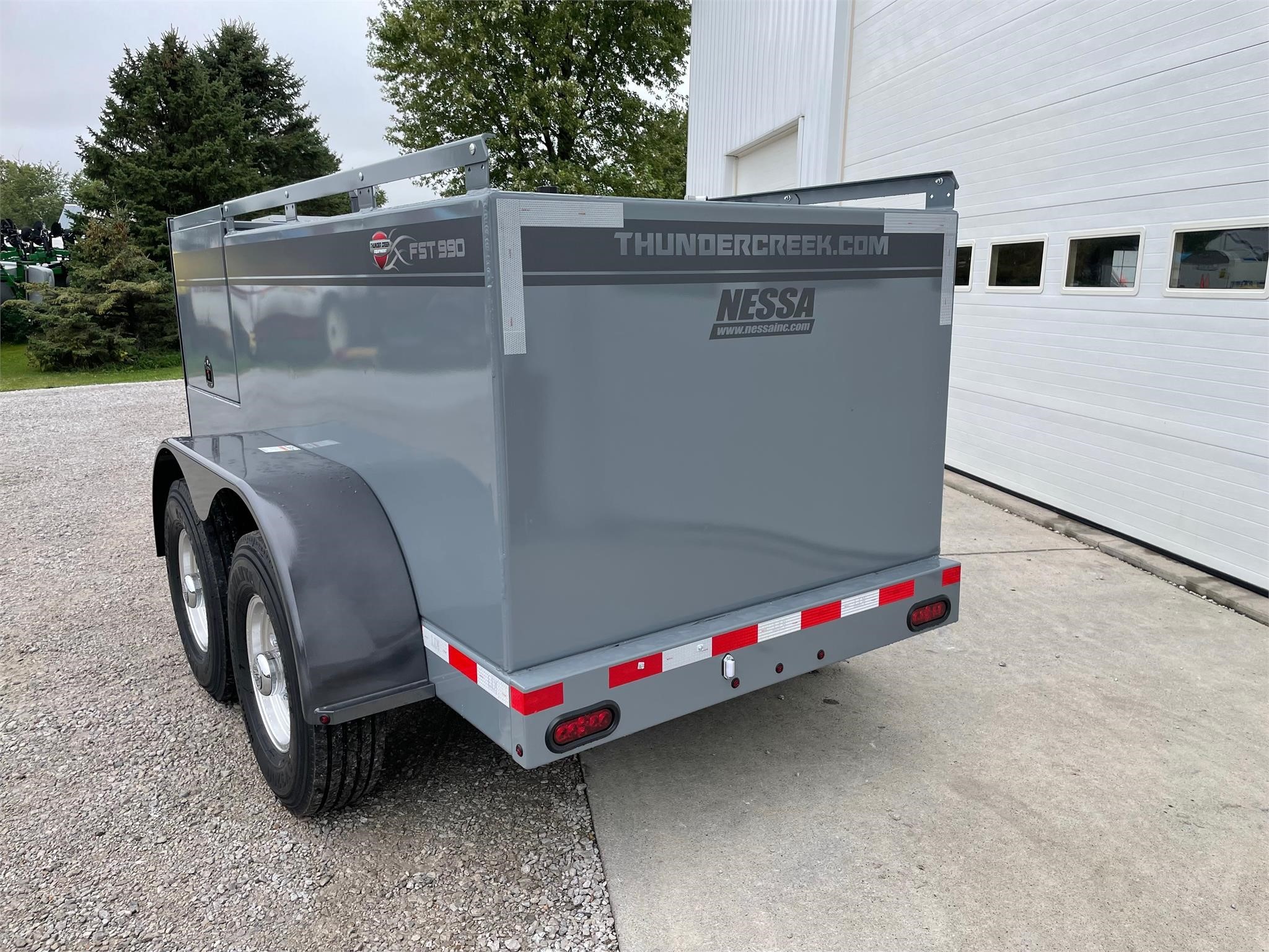 2023 Thunder Creek FST990 Fuel Trucks/Trailer