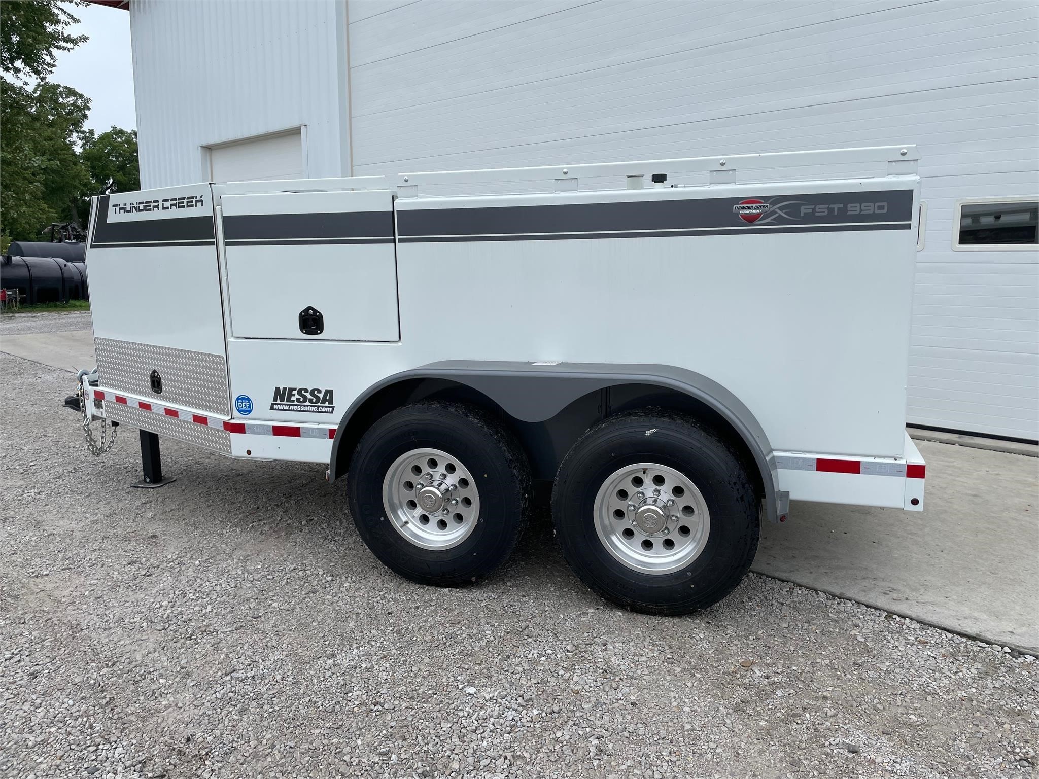 2023 Thunder Creek FST990 Fuel Trucks/Trailer