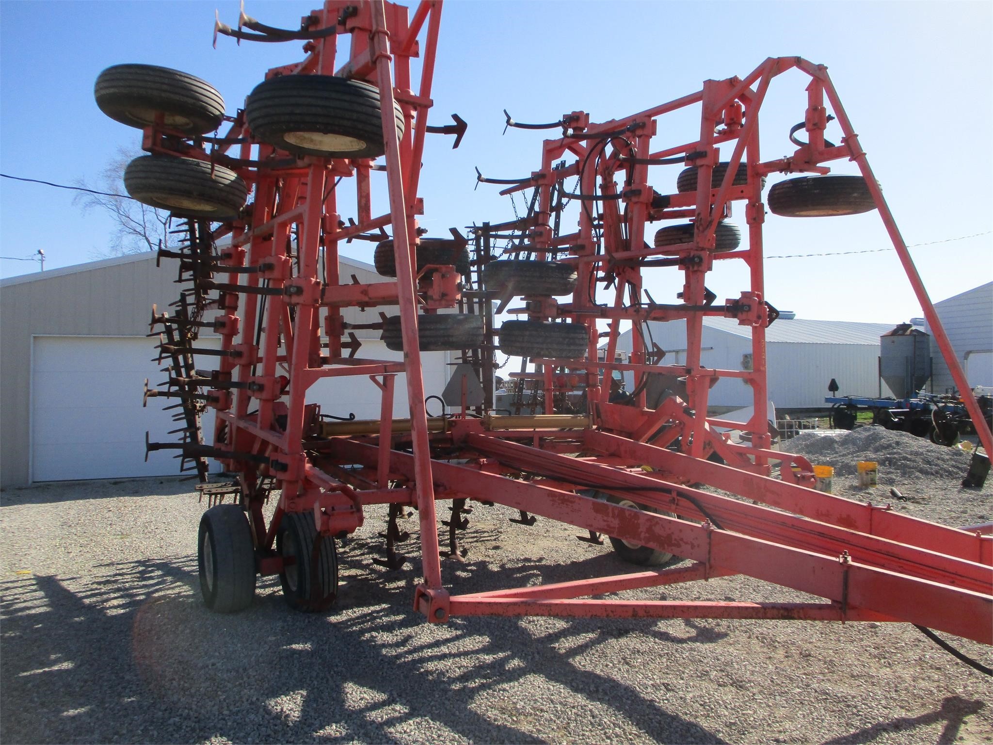  Allis Chalmers 1400 Field Cultivator