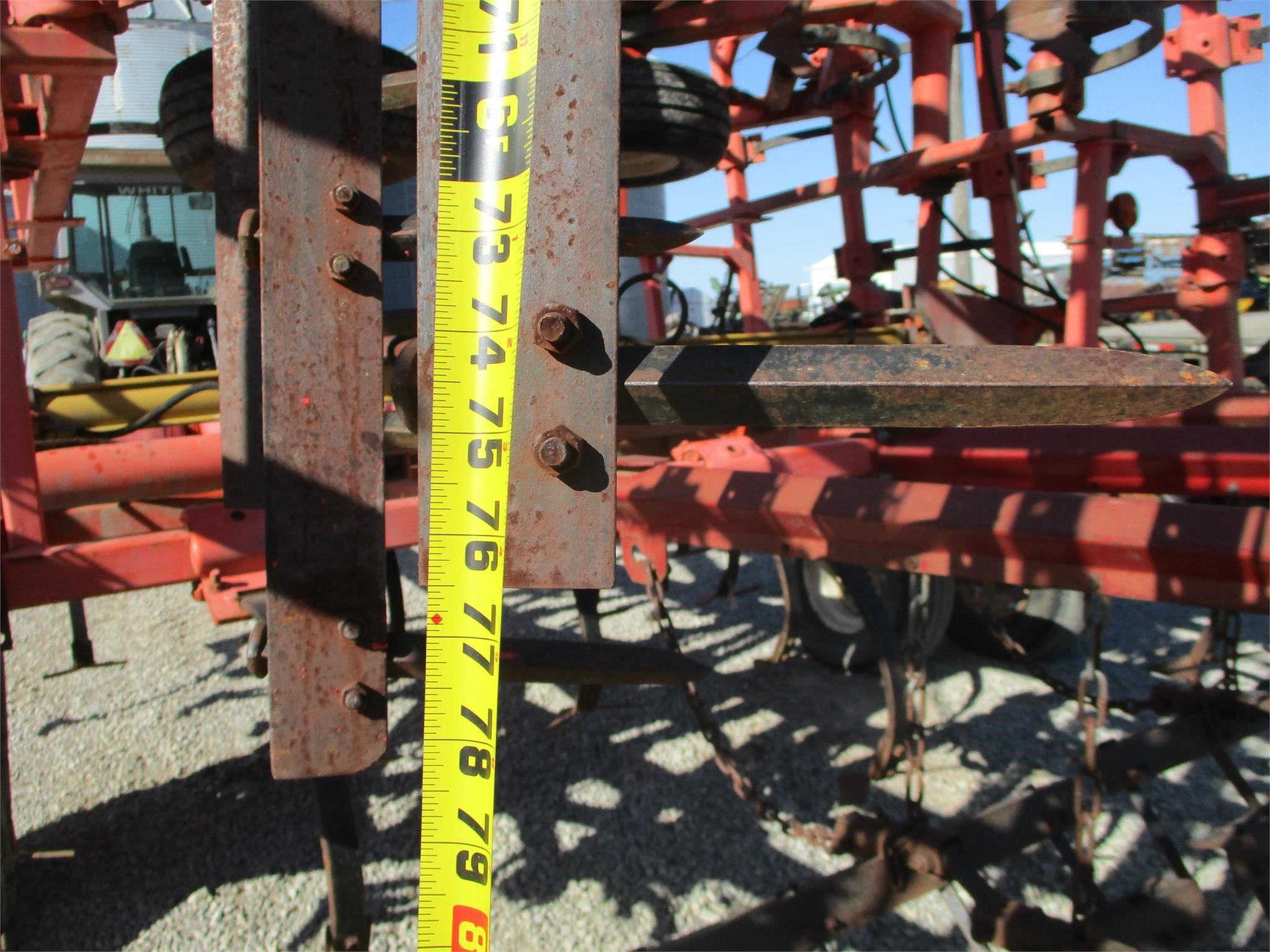  Allis Chalmers 1400 Field Cultivator