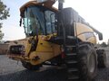 2012 New Holland CR8090 Combine