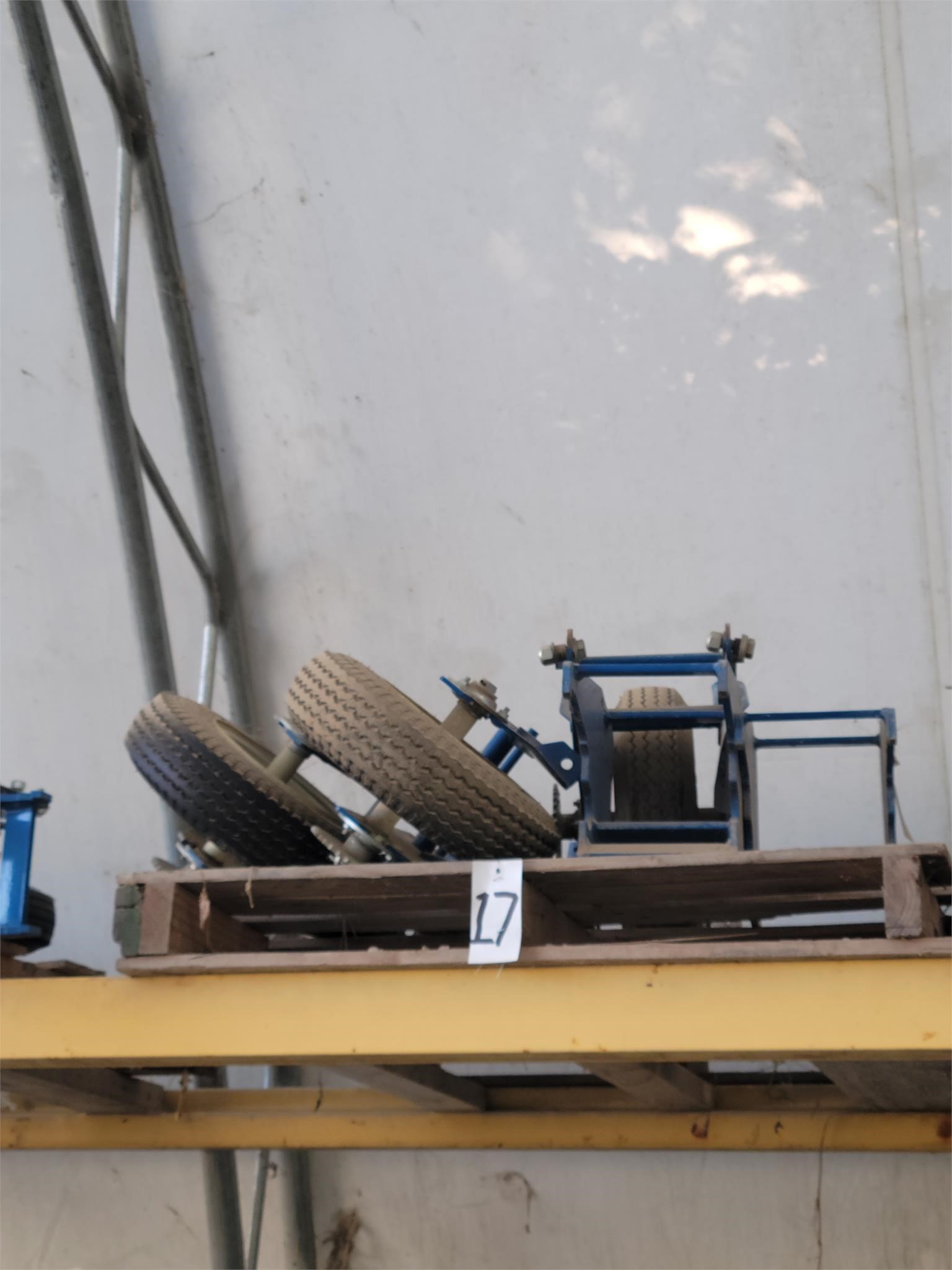  Kinze 3500 Planter