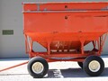  Buhler Farm King 300 Gravity Wagon