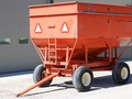  Buhler Farm King 300 Gravity Wagon