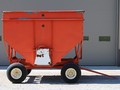  Buhler Farm King 300 Gravity Wagon