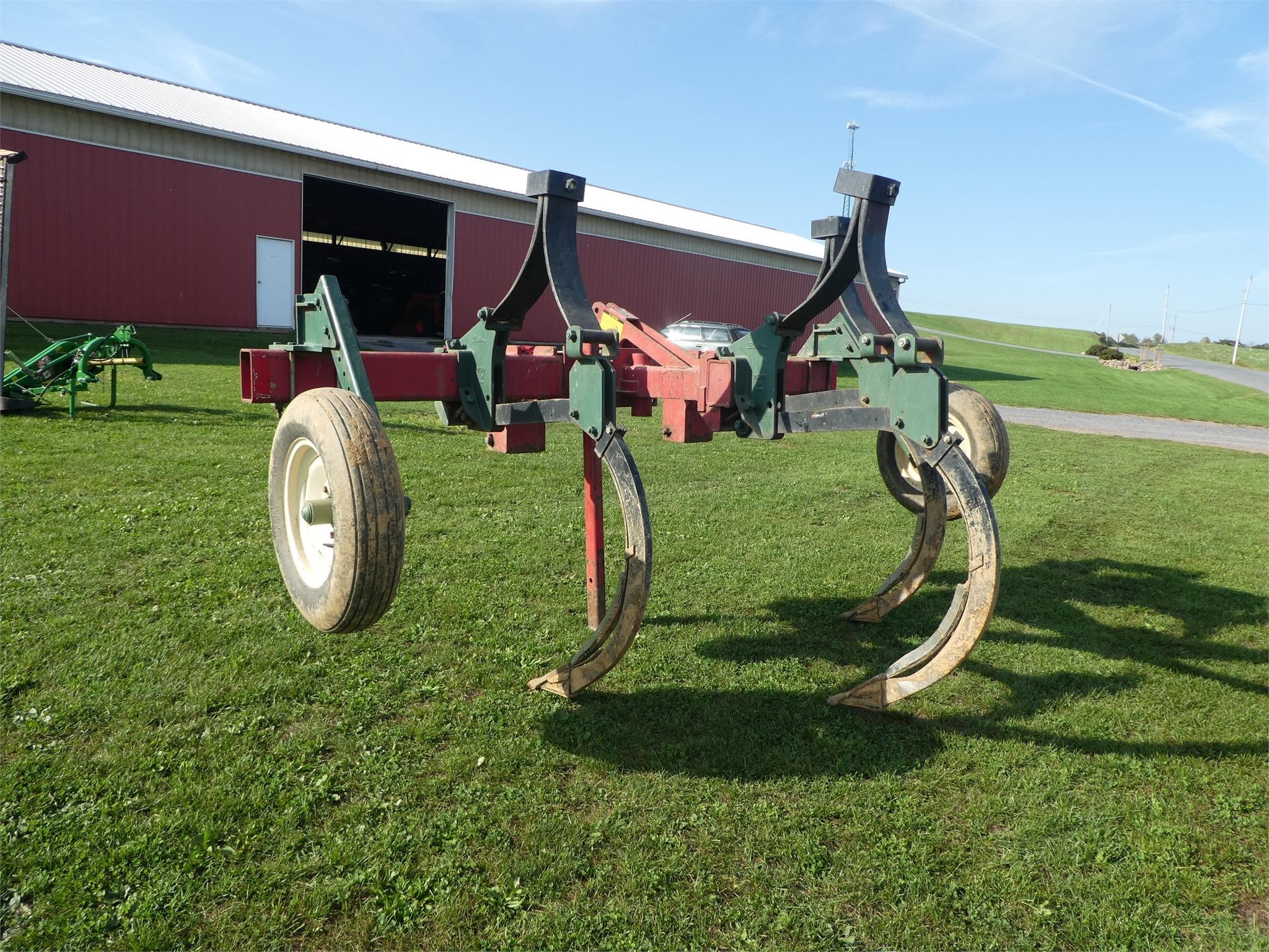 Brillion CC3001 InLine Ripper 4,950 Machinery Pete