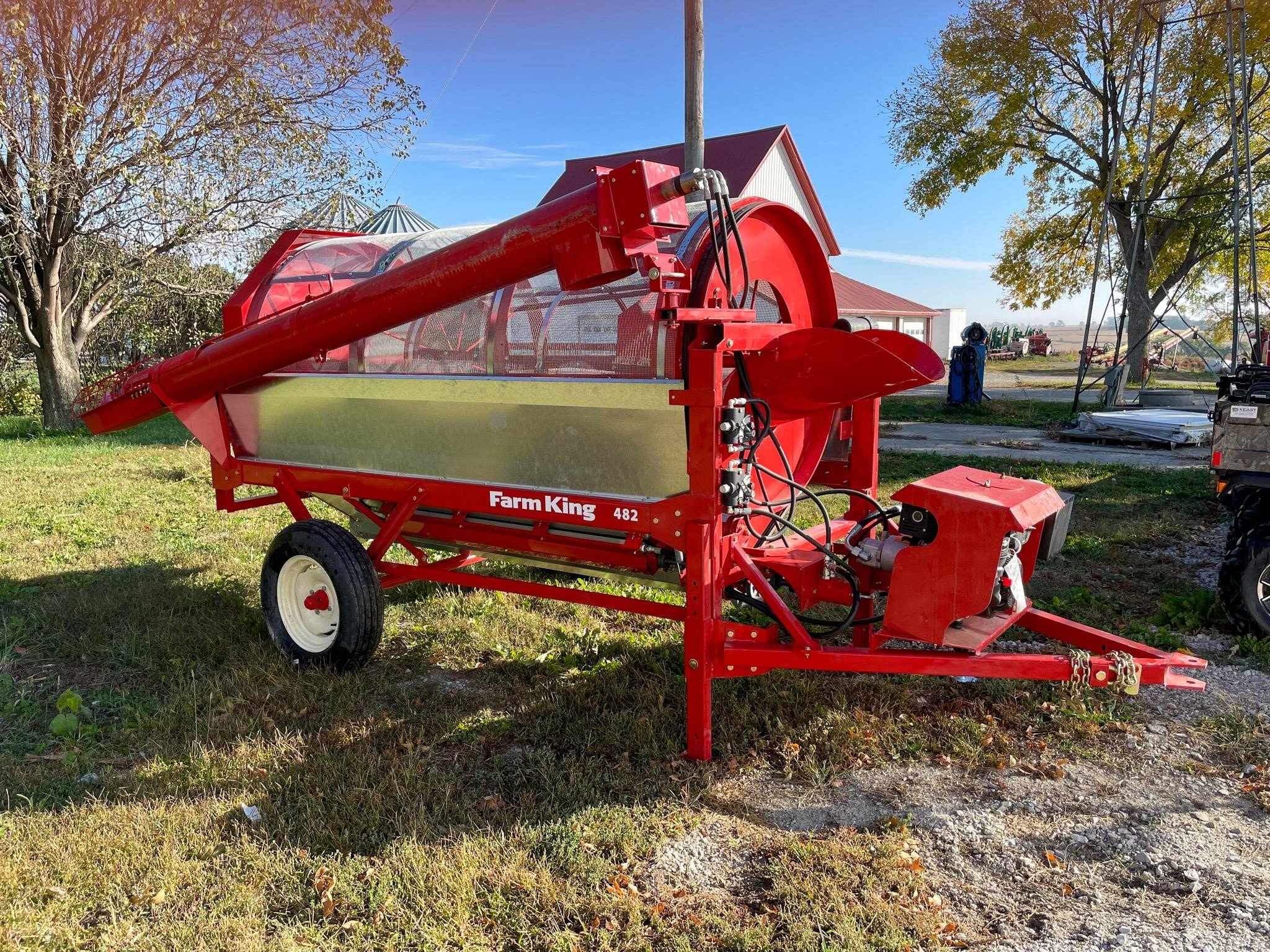 2026 Farm King Y482 Grain Cleaner