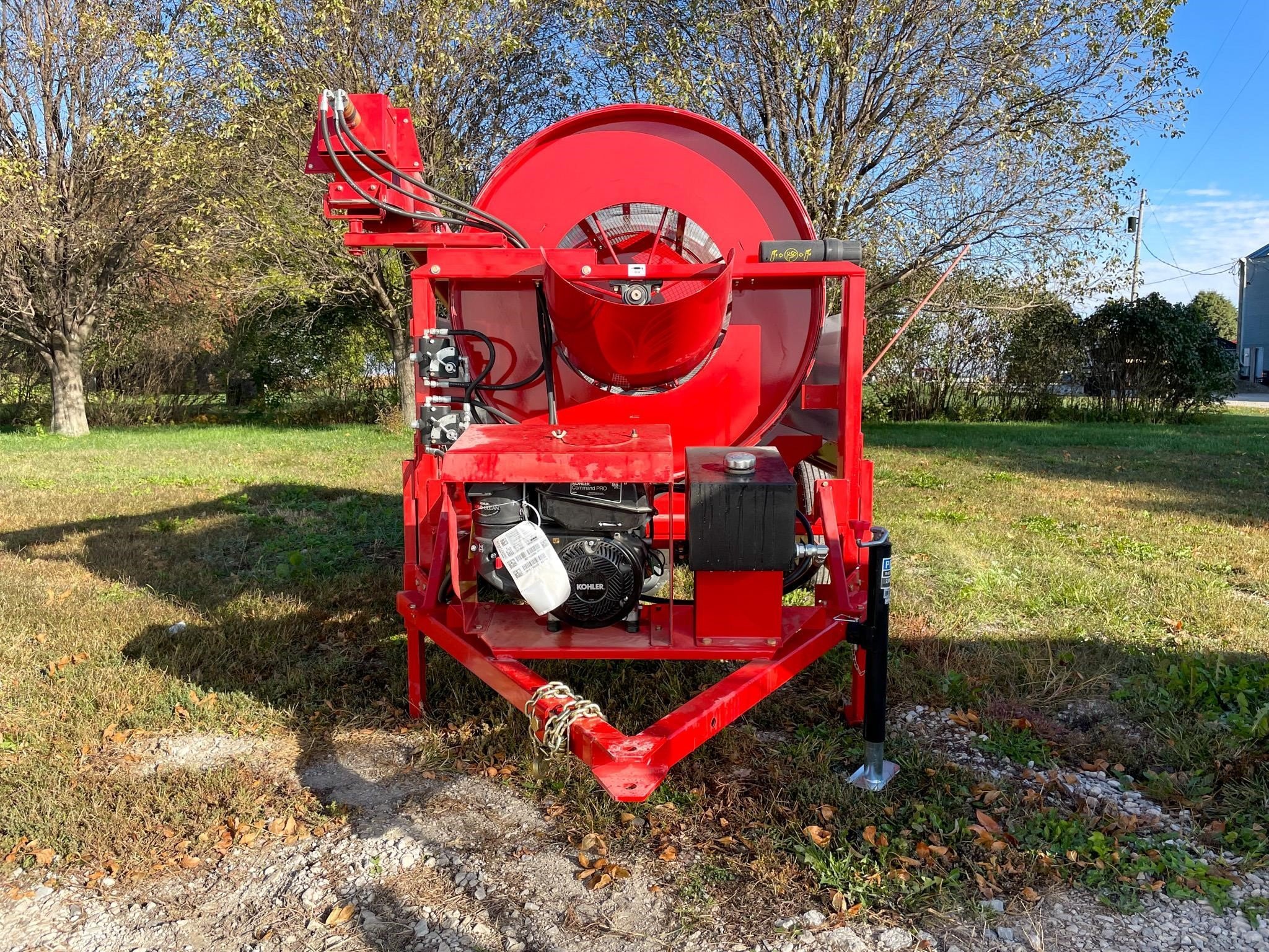 2026 Farm King Y482 Grain Cleaner