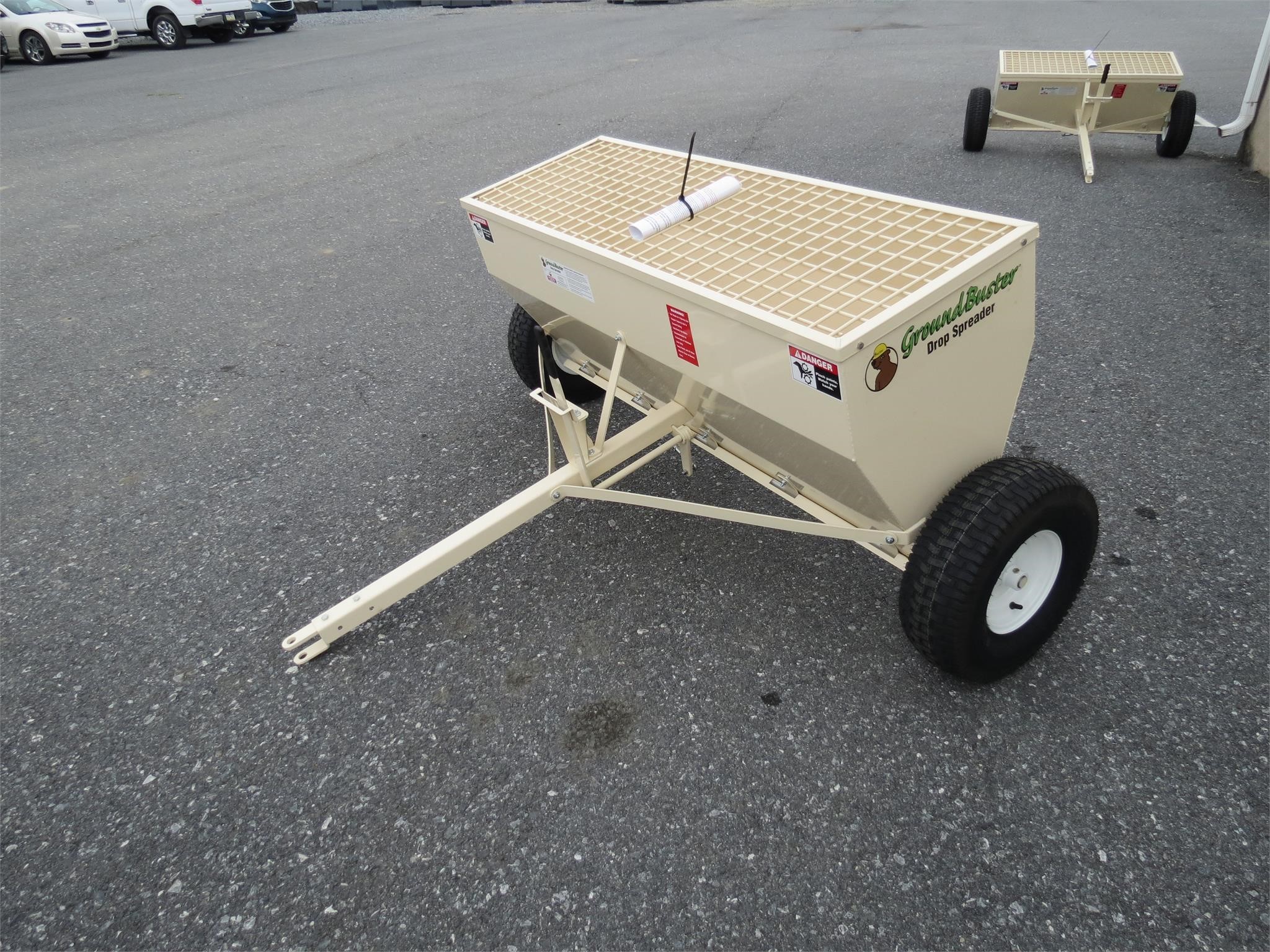 2023 GROUNDBUSTER 4000 PullType Fertilizer Spreader 2,050