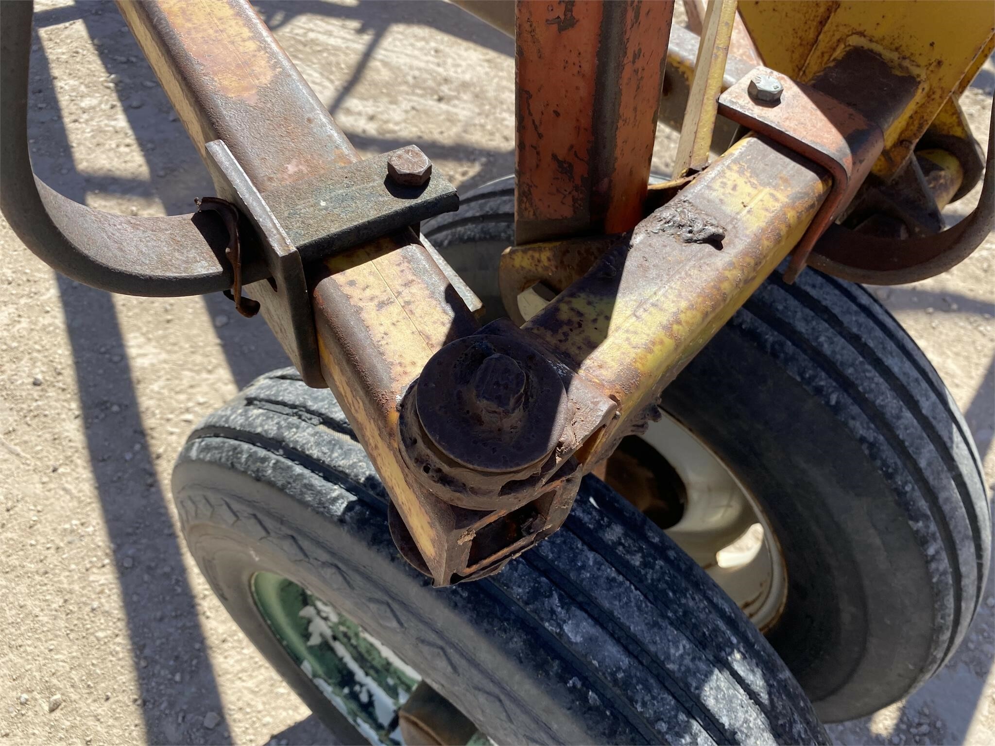 Kent 3329 Soil Finisher 1,750 Machinery Pete